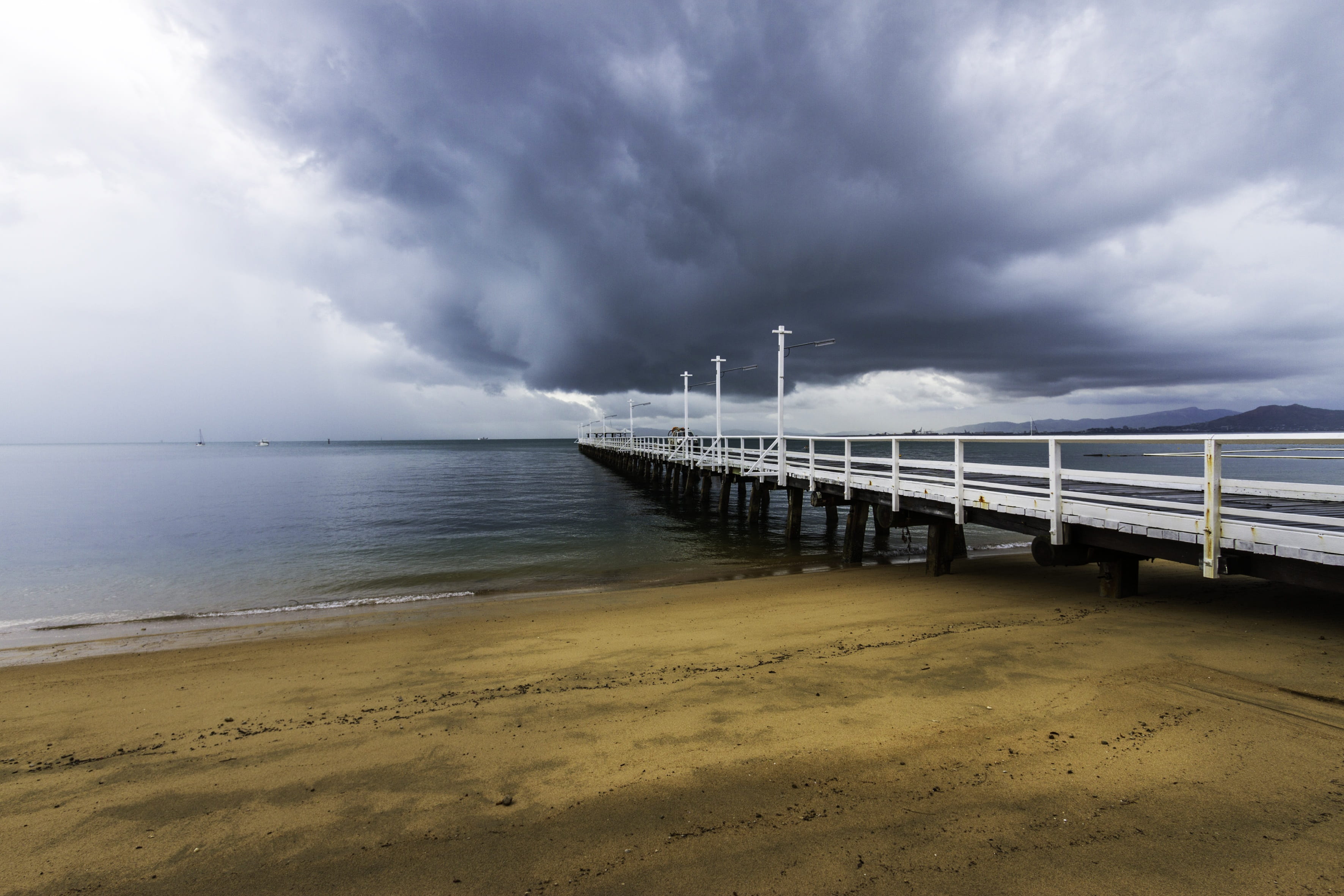 cloud - sky, tourist spot at the island, horizon over water, magnetic island, architecture, sky, townsvilles maggie island, no people, beach, dramatic sky, HD Wallpaper