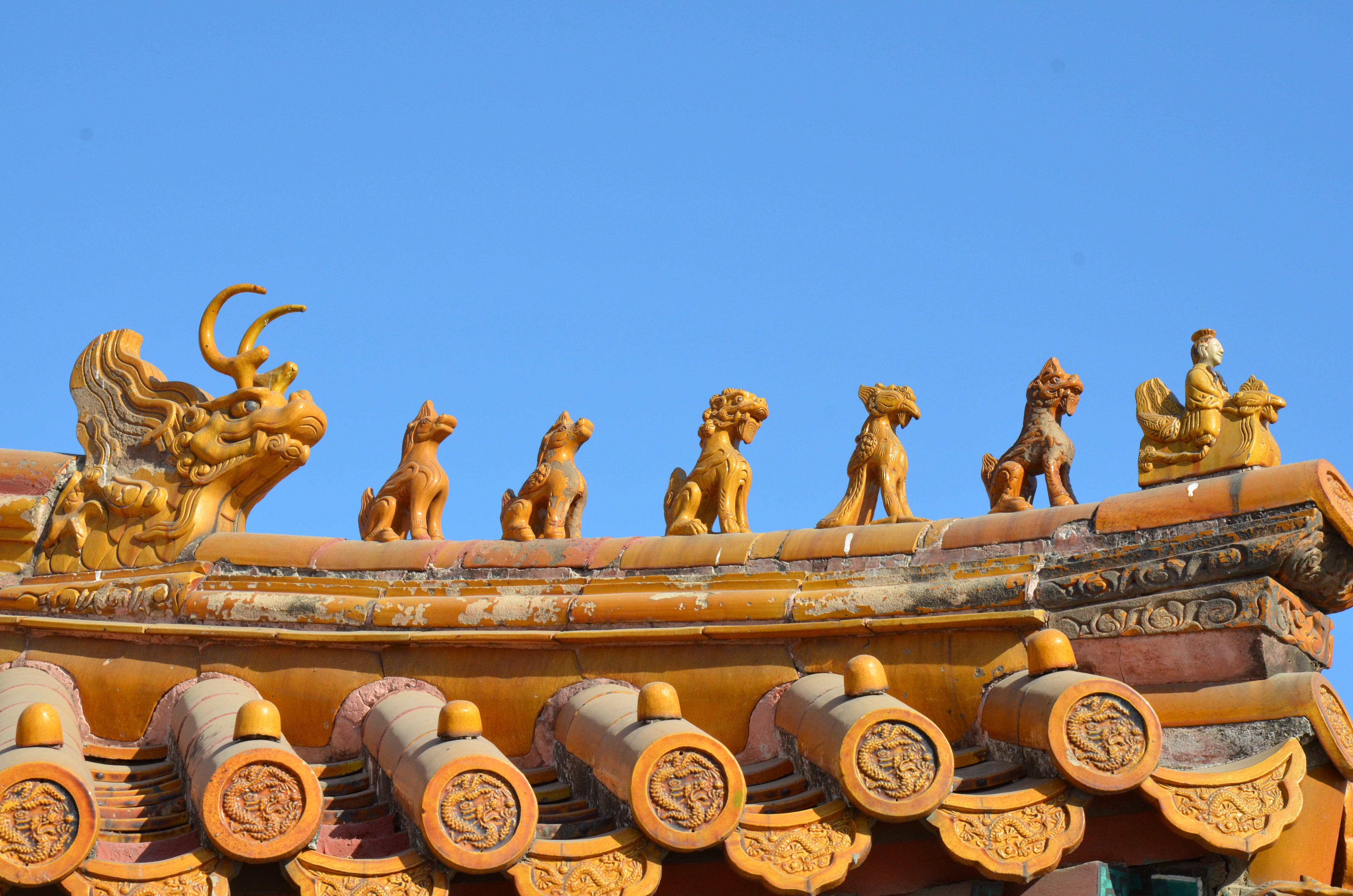 travel destinations, representation, the past, clear sky, cultures, no people, ornate, pekin, art and craft, belief, forbidden city, day, craft, human representation, HD Wallpaper