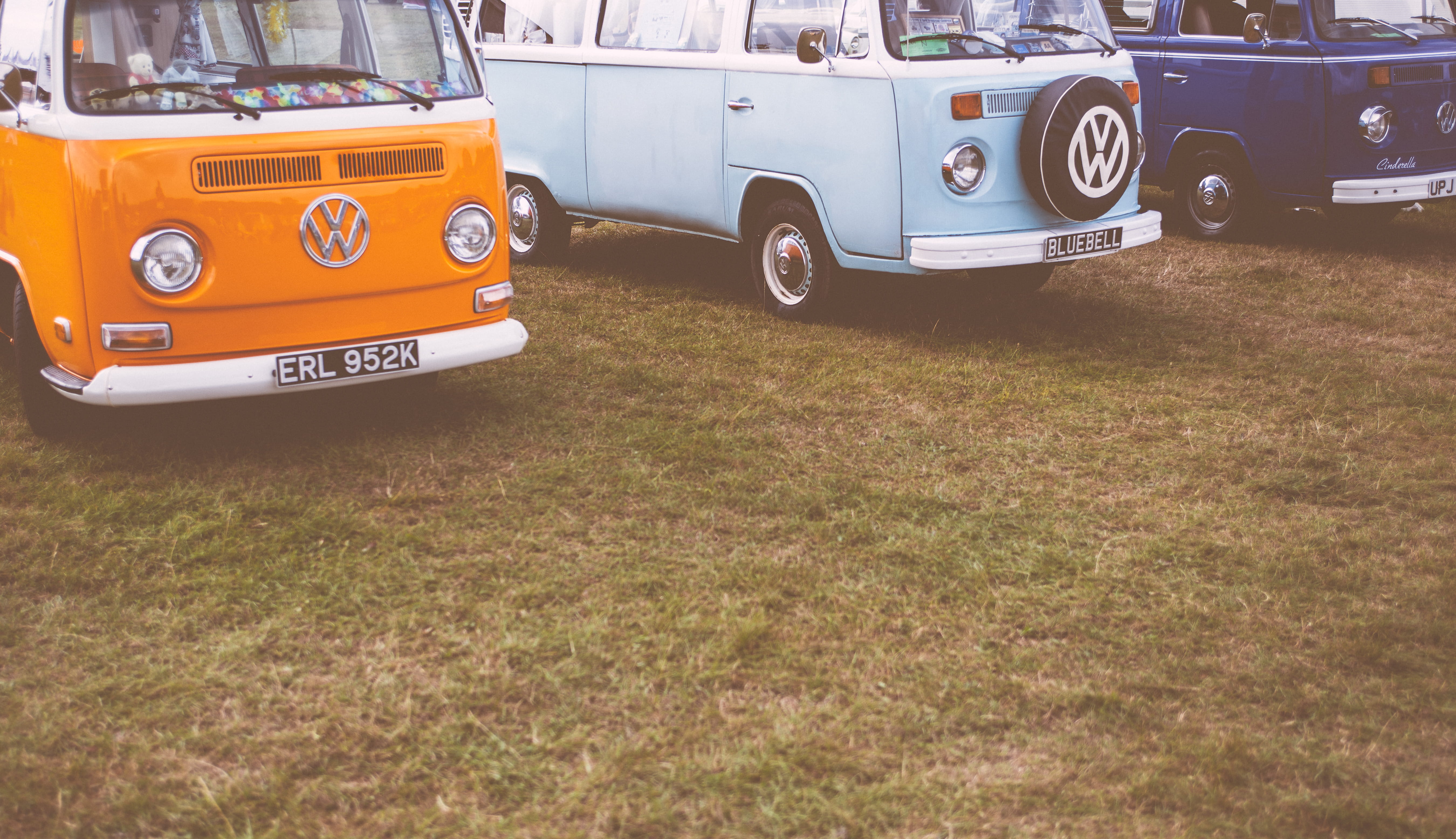 RV, outdoors, 5K, colours, motorhome, volkswagen, daylight, field, mode of transportation, orange, wheel, street, blur, cab, motor vehicle, orange color, HD Wallpaper