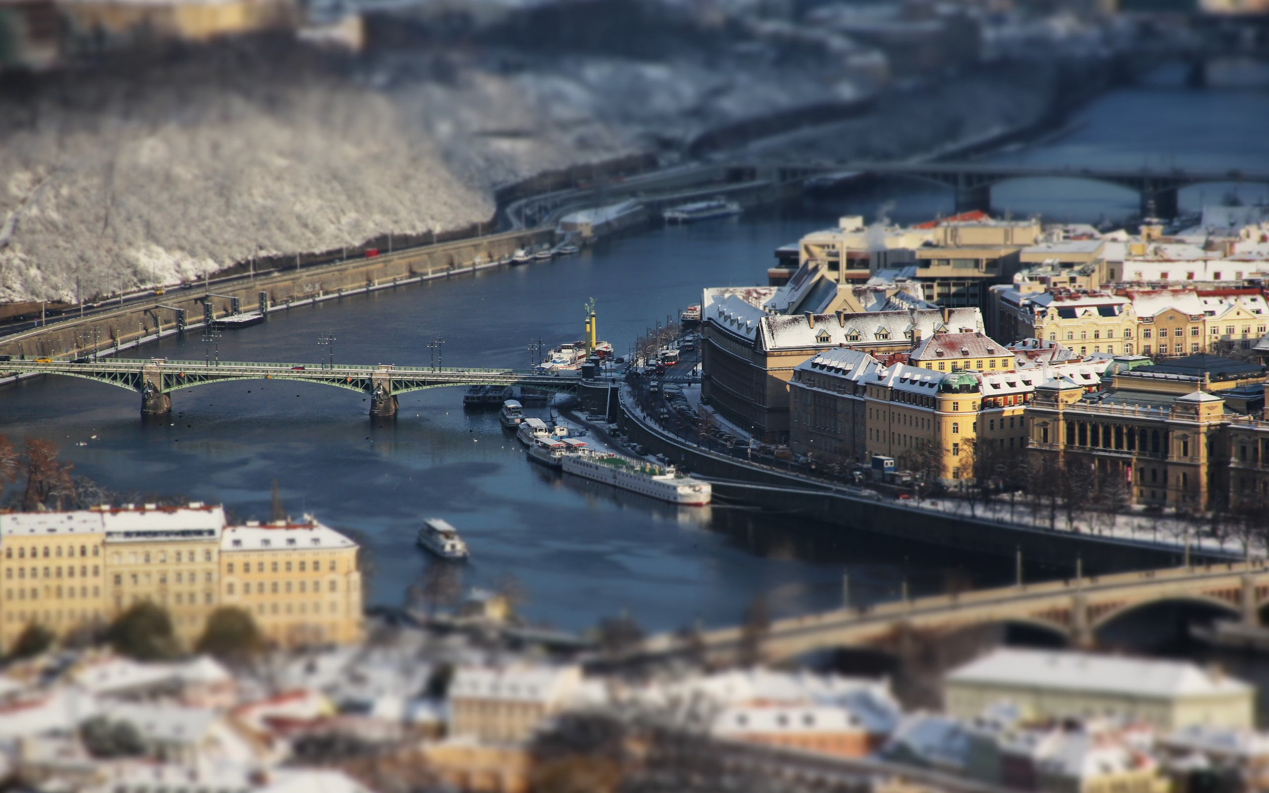 river, bridge, blurred, tilt shift, cityscape, building, 2K, Czech Republic, Prague, HD Wallpaper