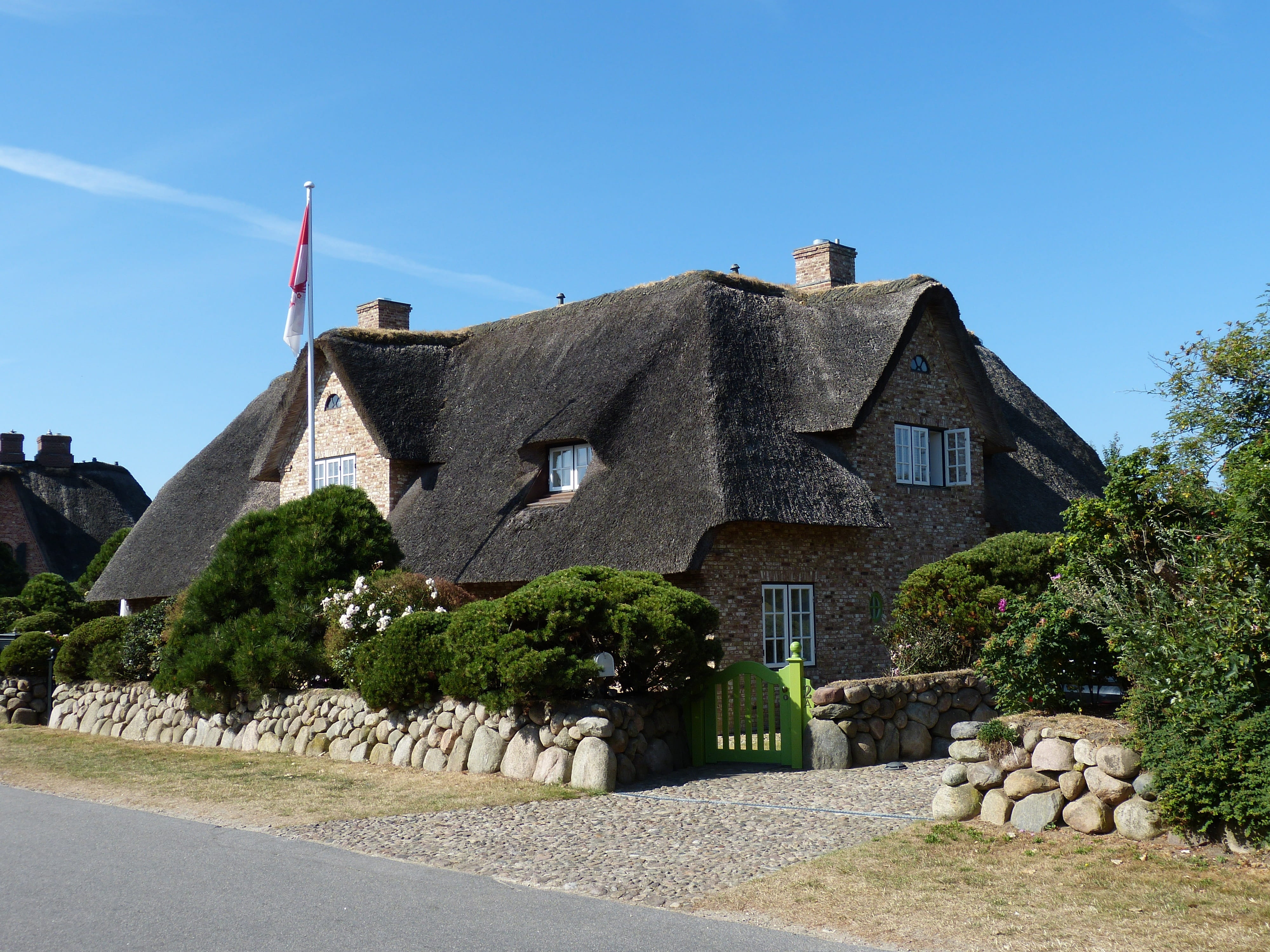 solid, transportation, residential district, nature, architecture, the past, thatched roof, clear sky, northern germany, tree, built structure, stone wall, HD Wallpaper