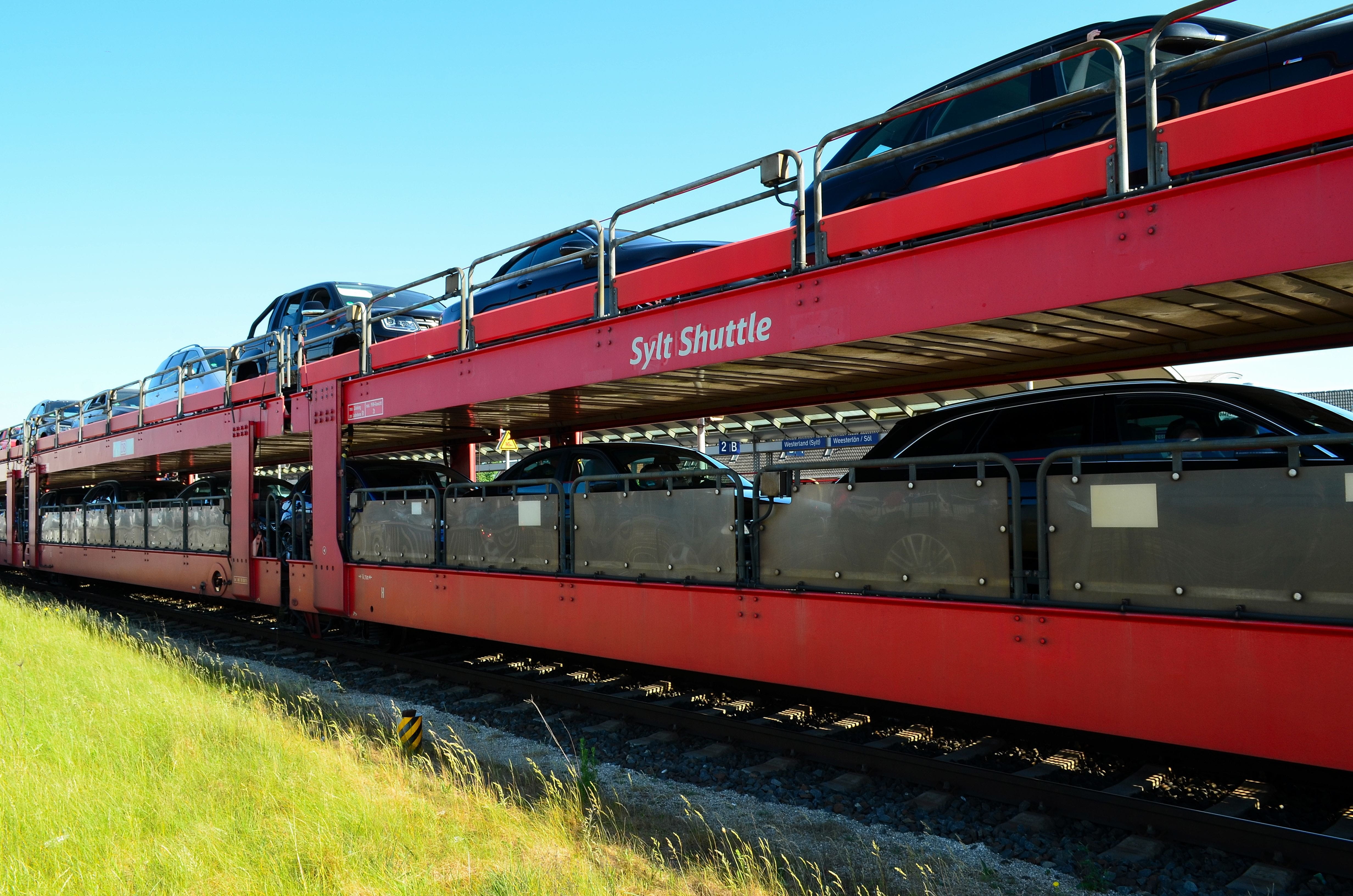 outdoors, rail vehicle, train, track, no people, public transportation, architecture, sylt, day, rail transportation, departure, arrival, hindenburg damm, HD Wallpaper