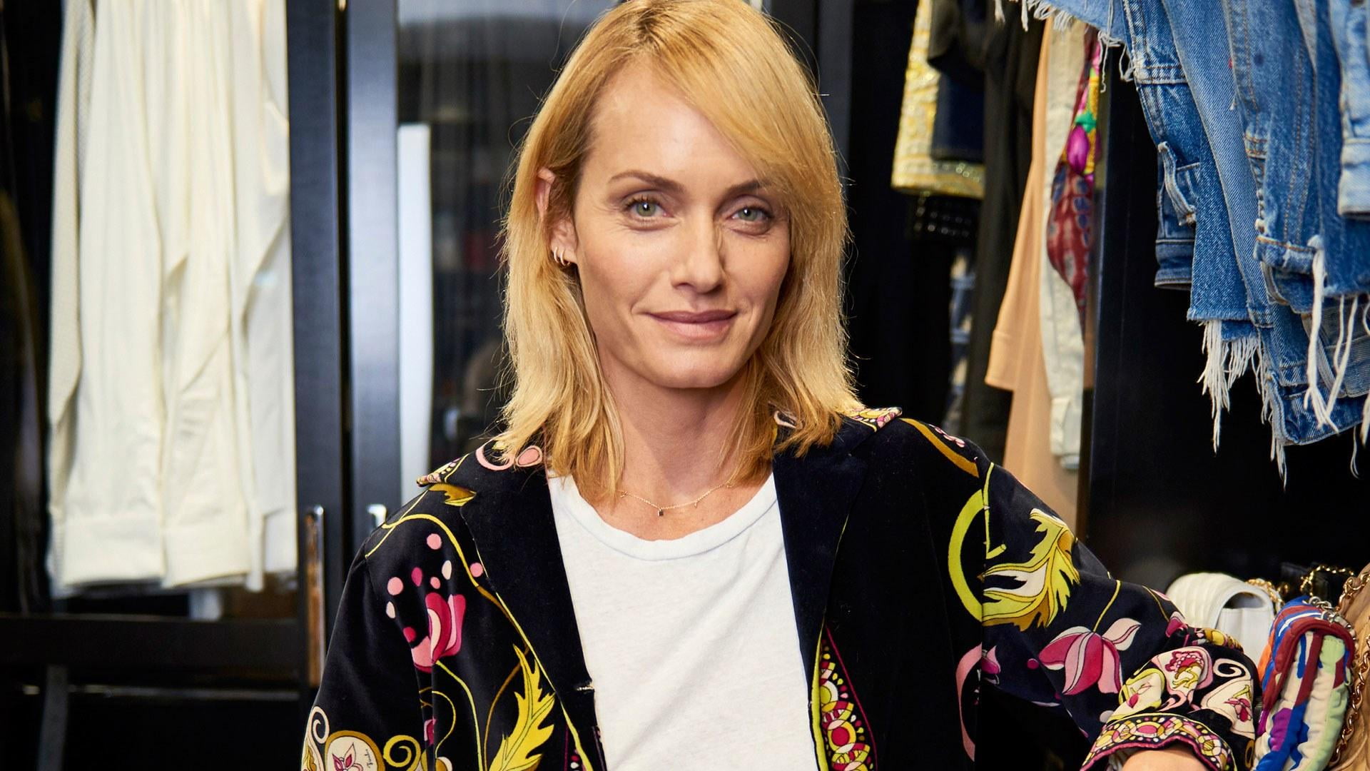 women, Amber Valletta, blonde, smiling, 1080P, HD Wallpaper