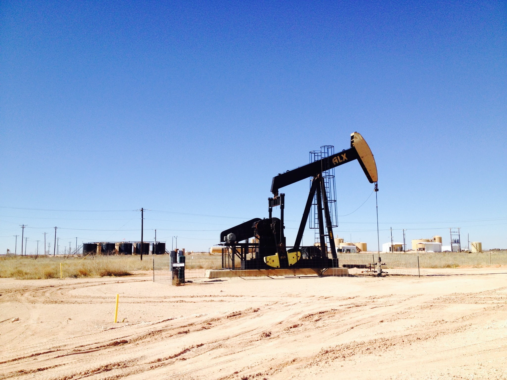environment, machinery, industrial equipment, outdoors, sky, oil industry, drilling, oil, fossil fuel, landscape, oil well, no people, day, oil pump, 1080P, HD Wallpaper