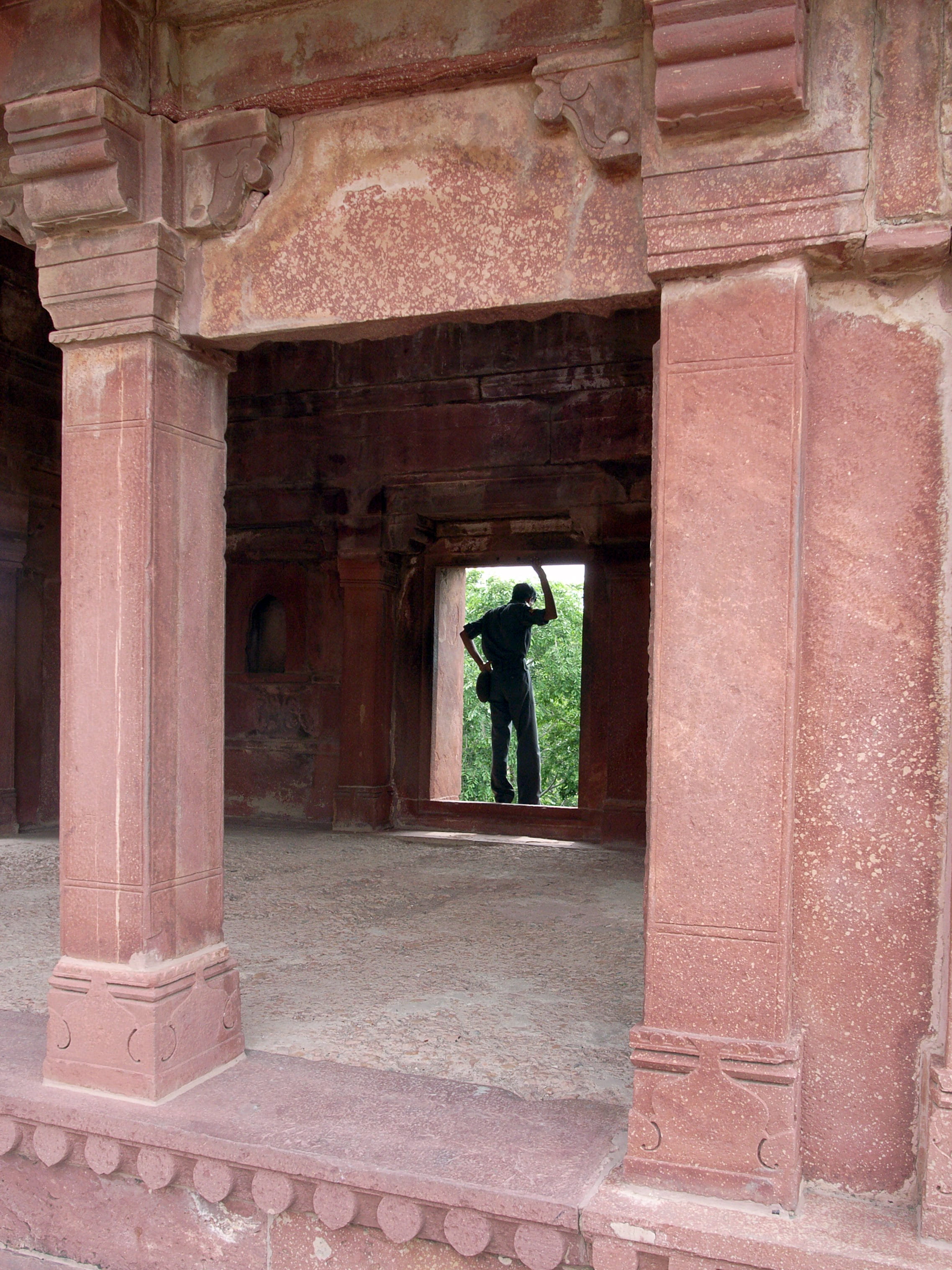 history, ancient civilization, old, nature, men, real people, 2K, day, fatehpur sikri, the past, architecture, outdoors, leisure activity, lifestyles, Phone HD Wallpaper