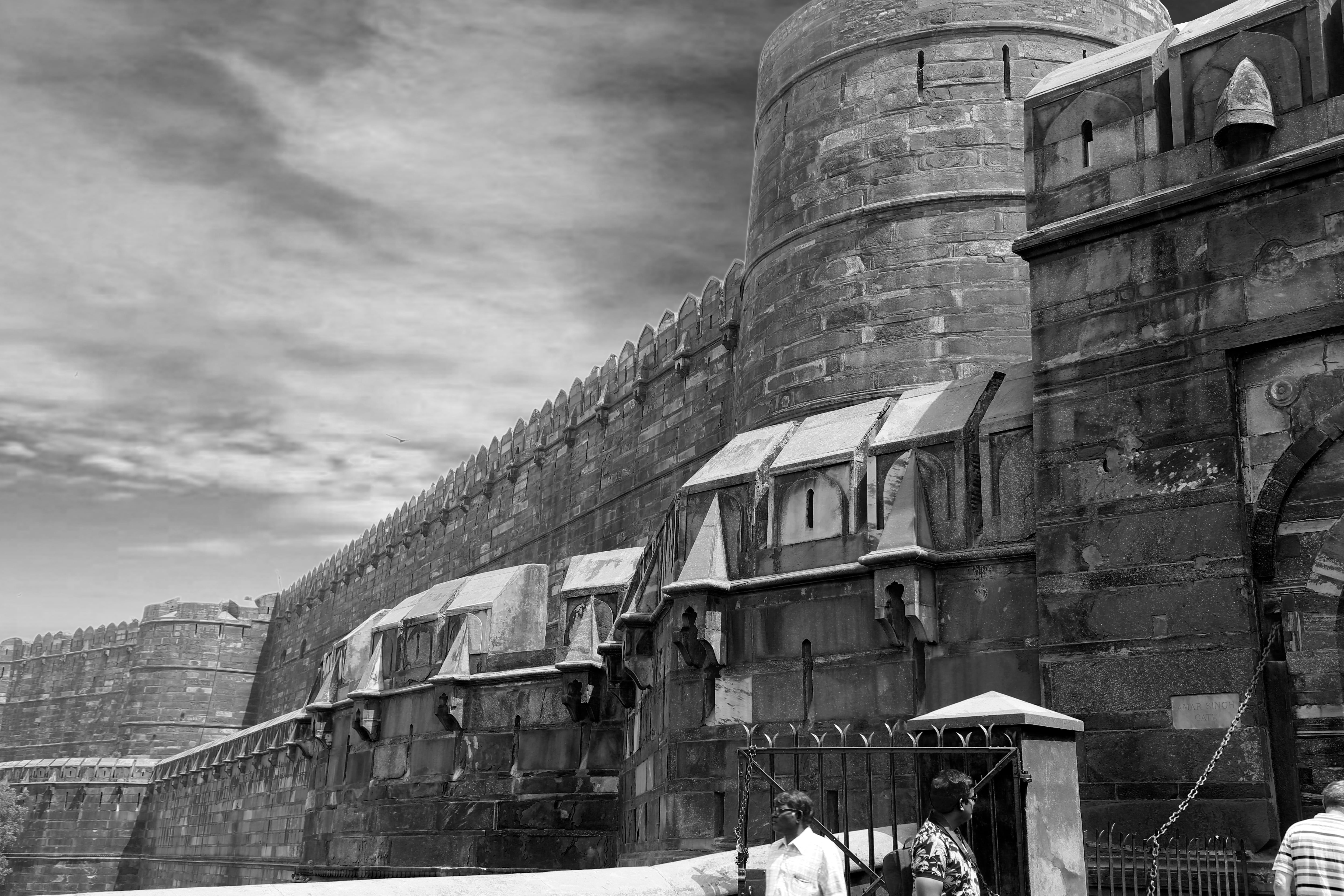 black and white, sky, agra fort, damaged, exterior, weathered, low angle view, royal, abandoned, white, building exterior, old, decline, day, HD Wallpaper