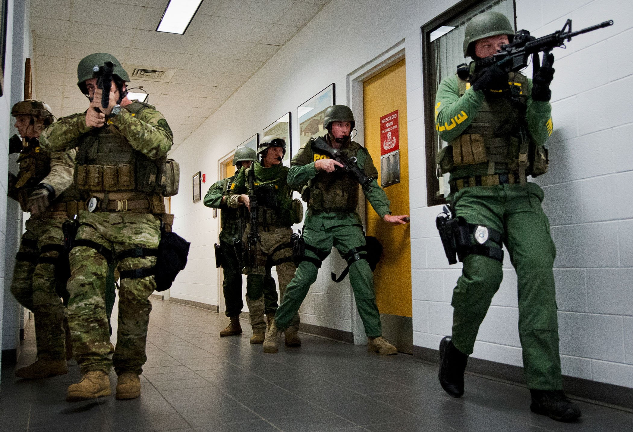 team, crime, weapon, gun, police, swat, emergency, 1080P, HD Wallpaper