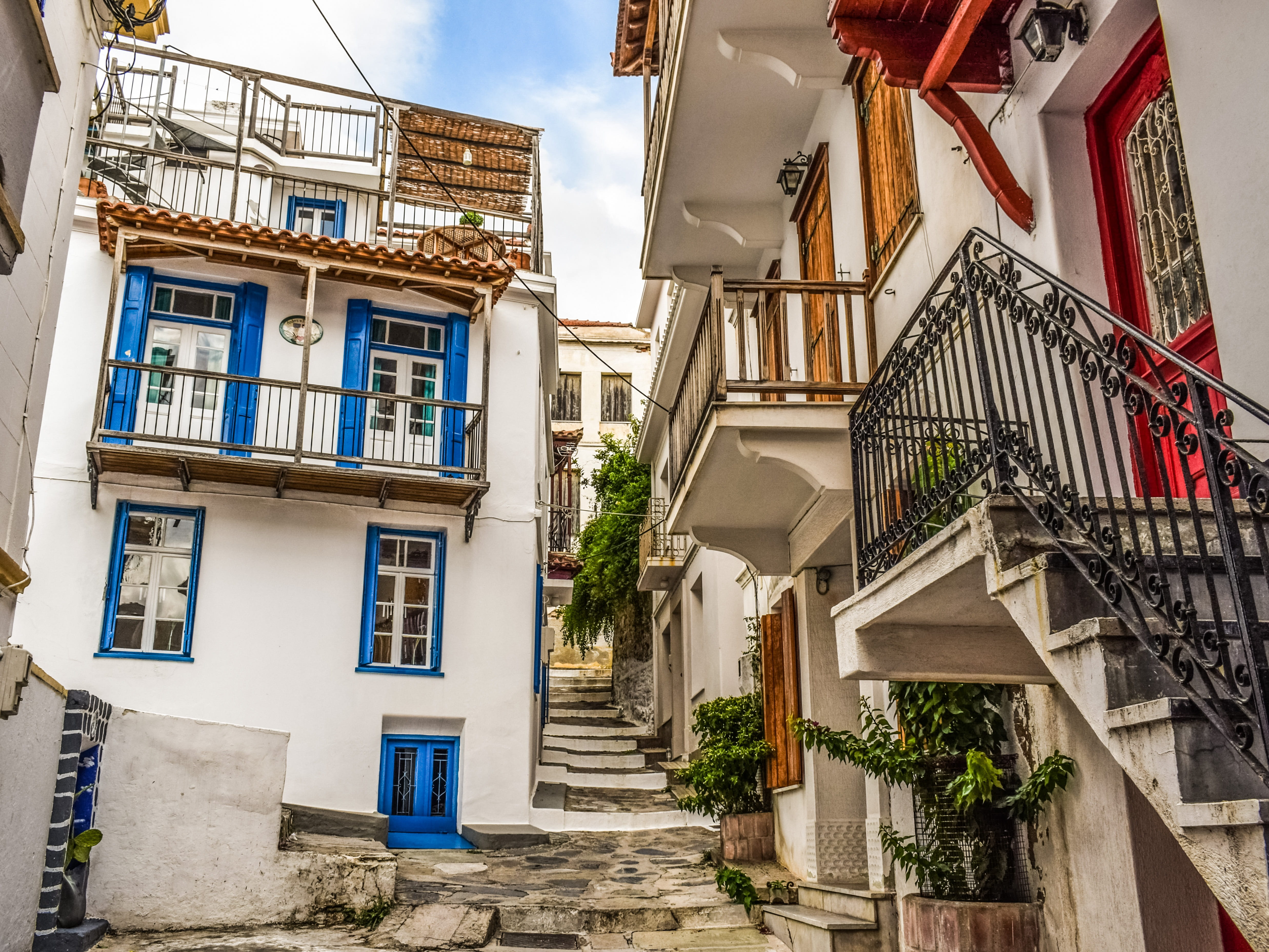 apartment, greece, village, building exterior, architecture, building, sporades, island, paint, built structure, traditional, wall, balcony, 4K, skopelos, HD Wallpaper