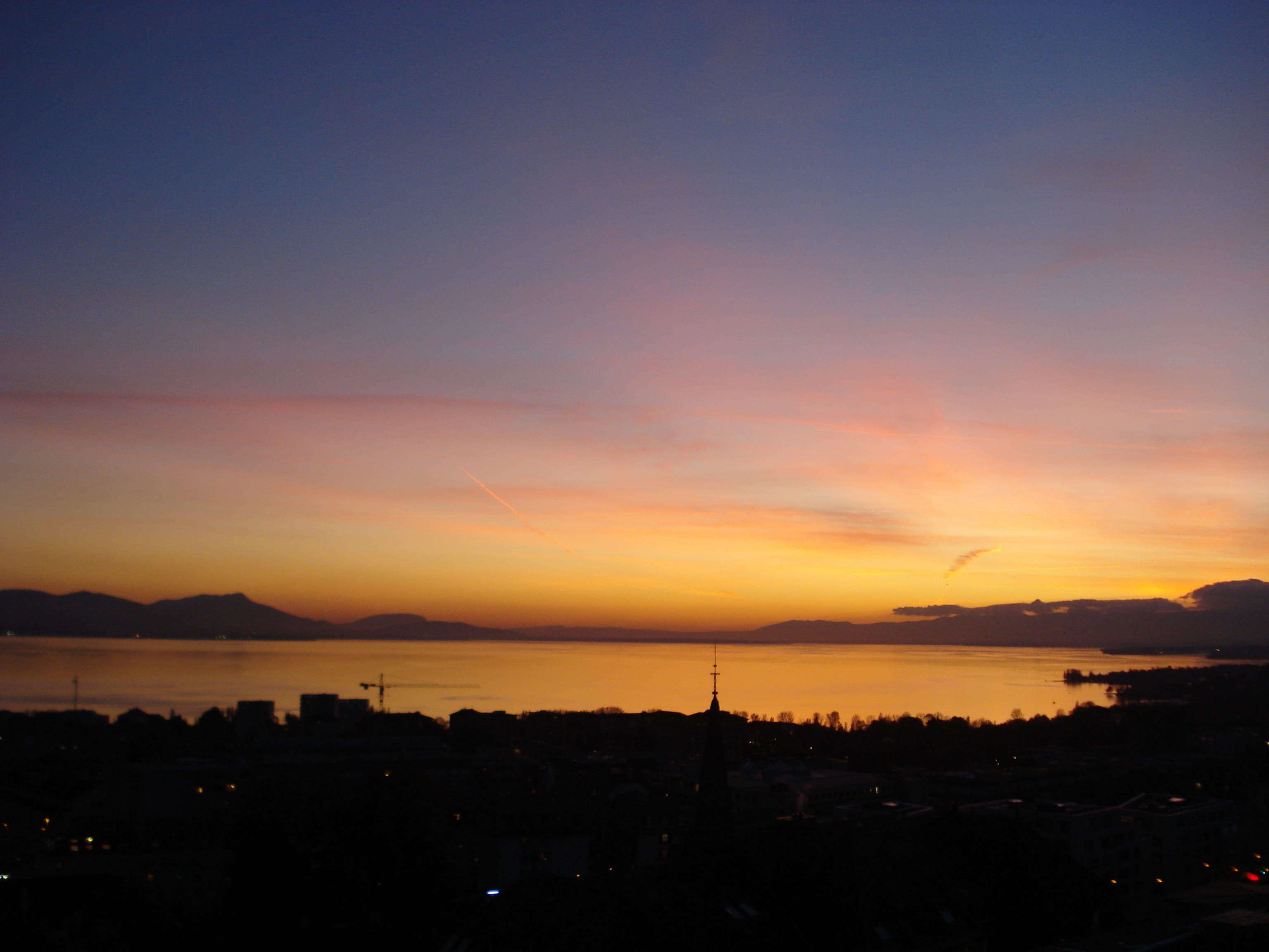idyllic, colorful sky, outdoors, mountain, tranquil scene, copy space, non-urban scene, sea, horizon over water, lausanne, water, magnificent, cloud - sky, HD Wallpaper