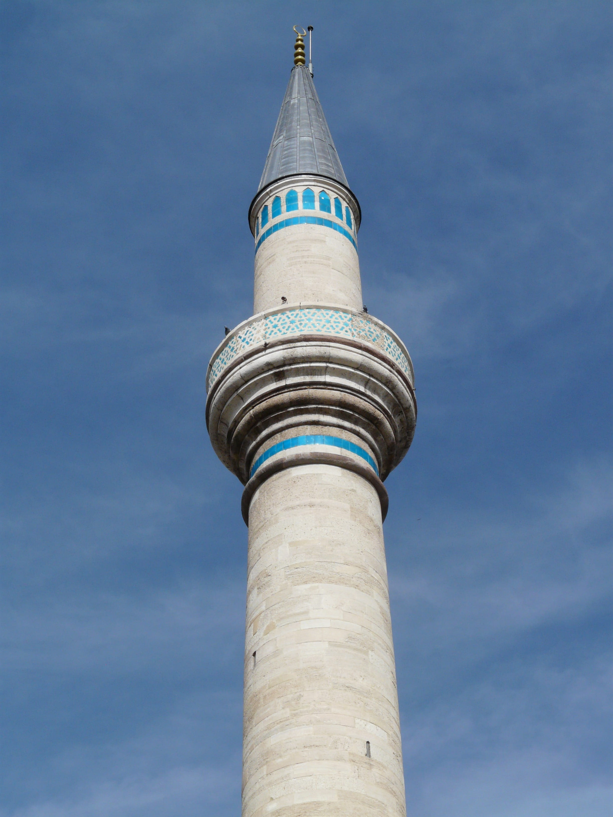 building, spire, blue, Minaret, low angle view, architecture, building exterior, cloud - sky, 2K, city, travel, Mosque, architectural column, day, jalal ad din rumi, Phone HD Wallpaper