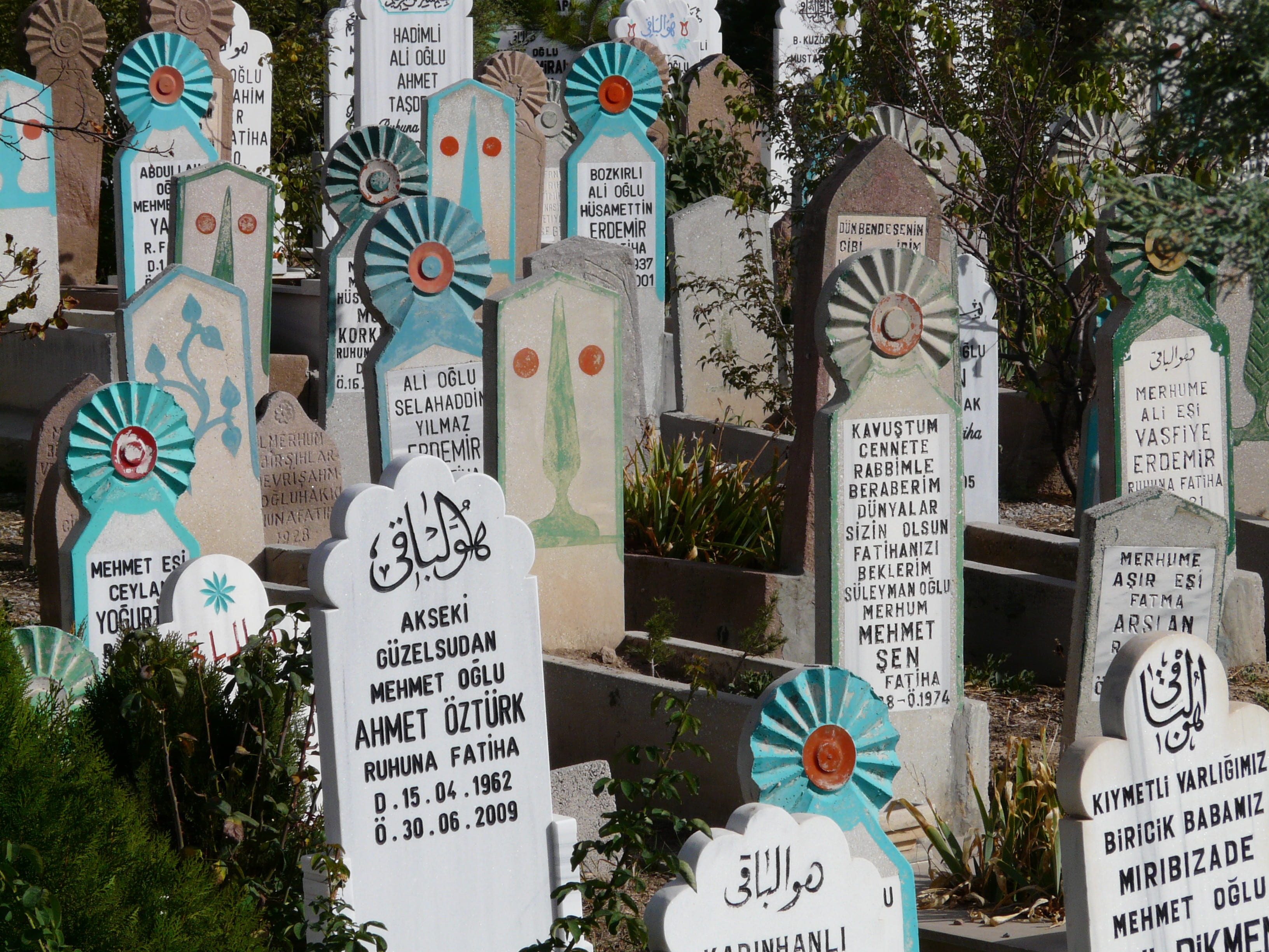 religion, turkey, human representation, outdoors, plant, sign, retail, choice, day, konya, grave stones, communication, belief, western script, non-western script, HD Wallpaper
