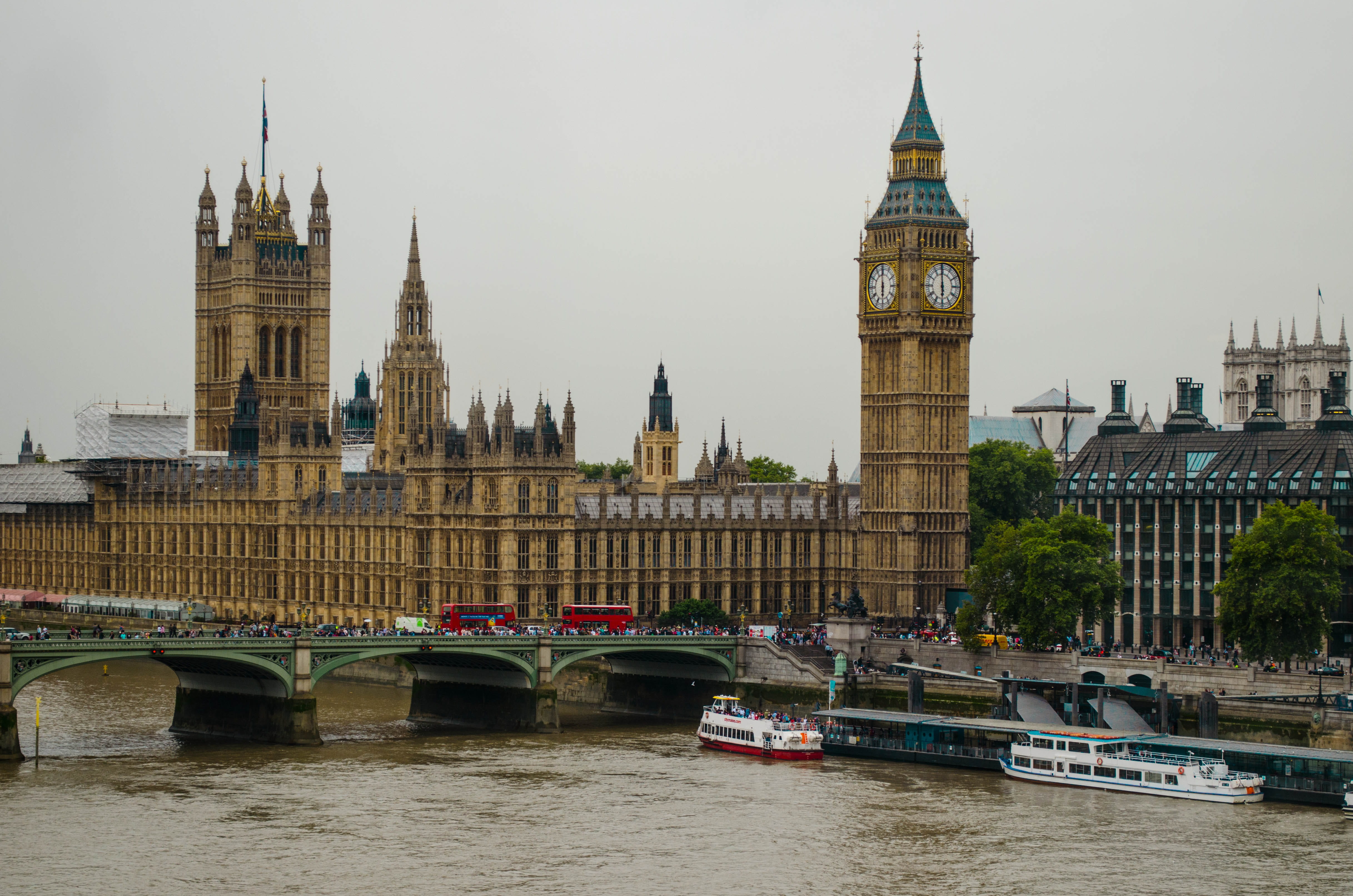 waterfront, westminster bridge, outdoors, 4K, transportation, verenigd koninkrijk, arch bridge, bridge - man made structure, water, no people, bridge, HD Wallpaper
