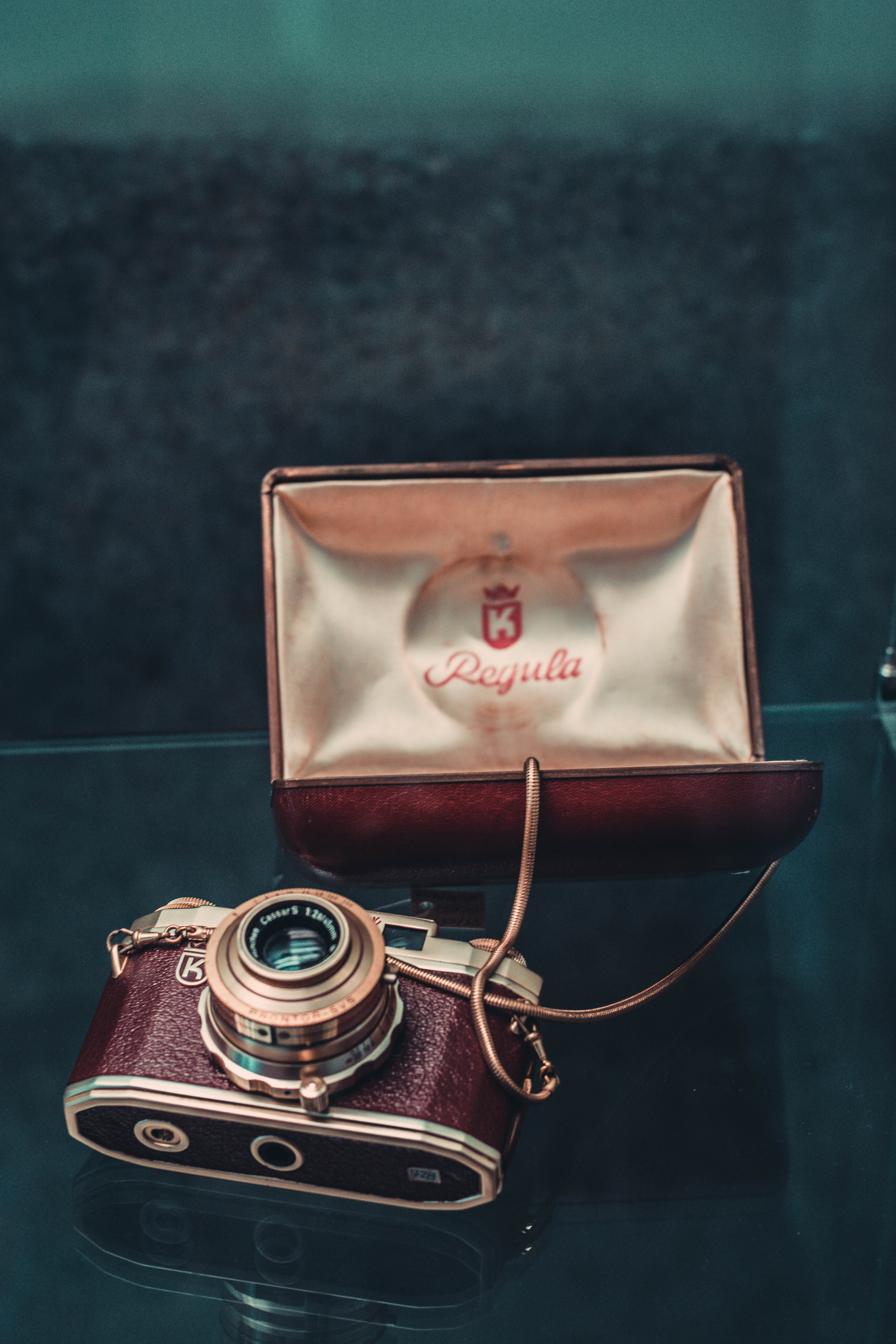 strap, vintage, old, text, regula, brown, focus on foreground, number, camera, camera - photographic equipment, table, electronics, black, photo, antique, Phone HD Wallpaper