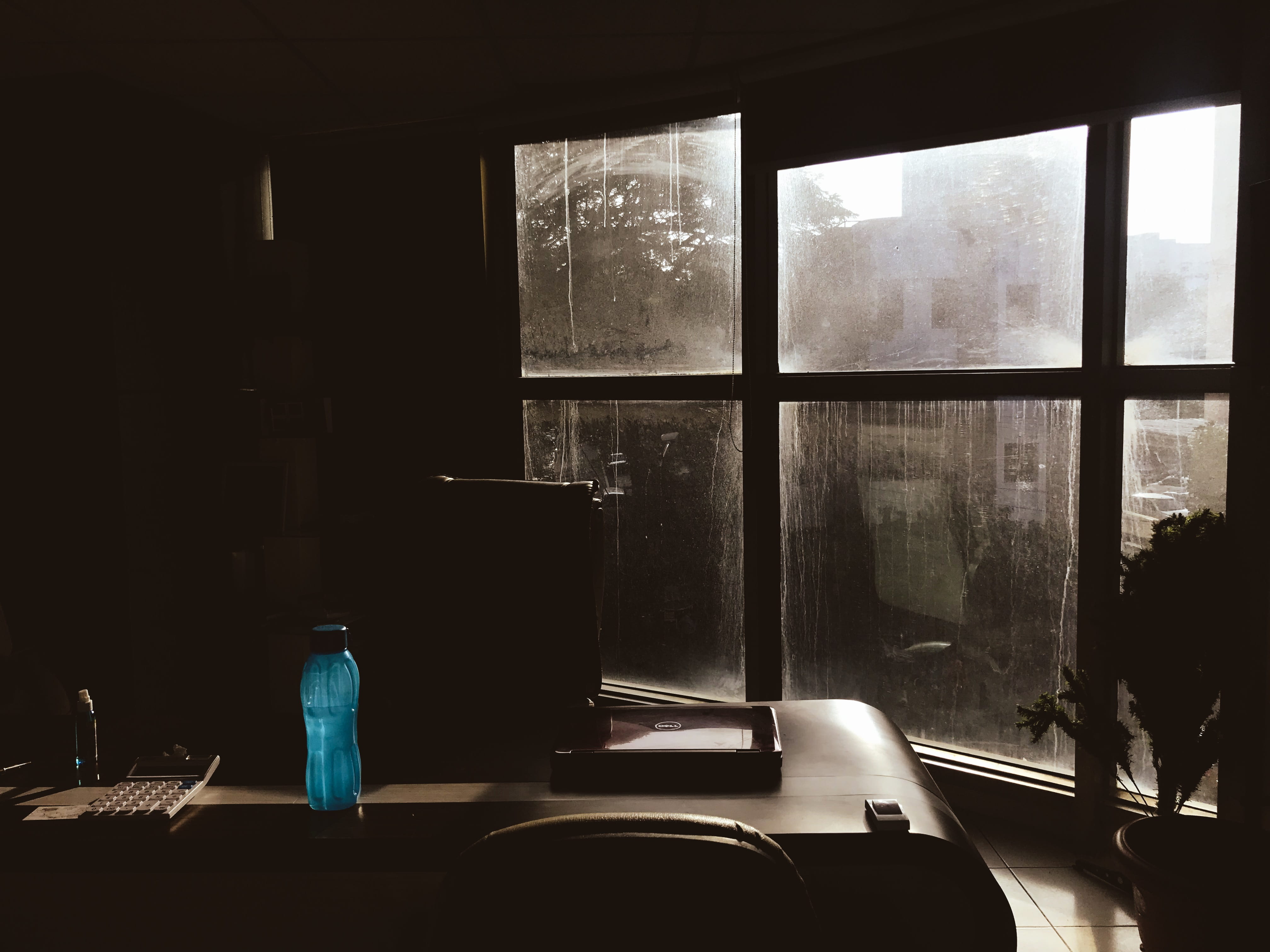 seat, light, drink, container, sunlight, room, window, glass, curtain, transparent, plastic, photo, tumbler, interior design, absence, dark, desk, chair, HD Wallpaper