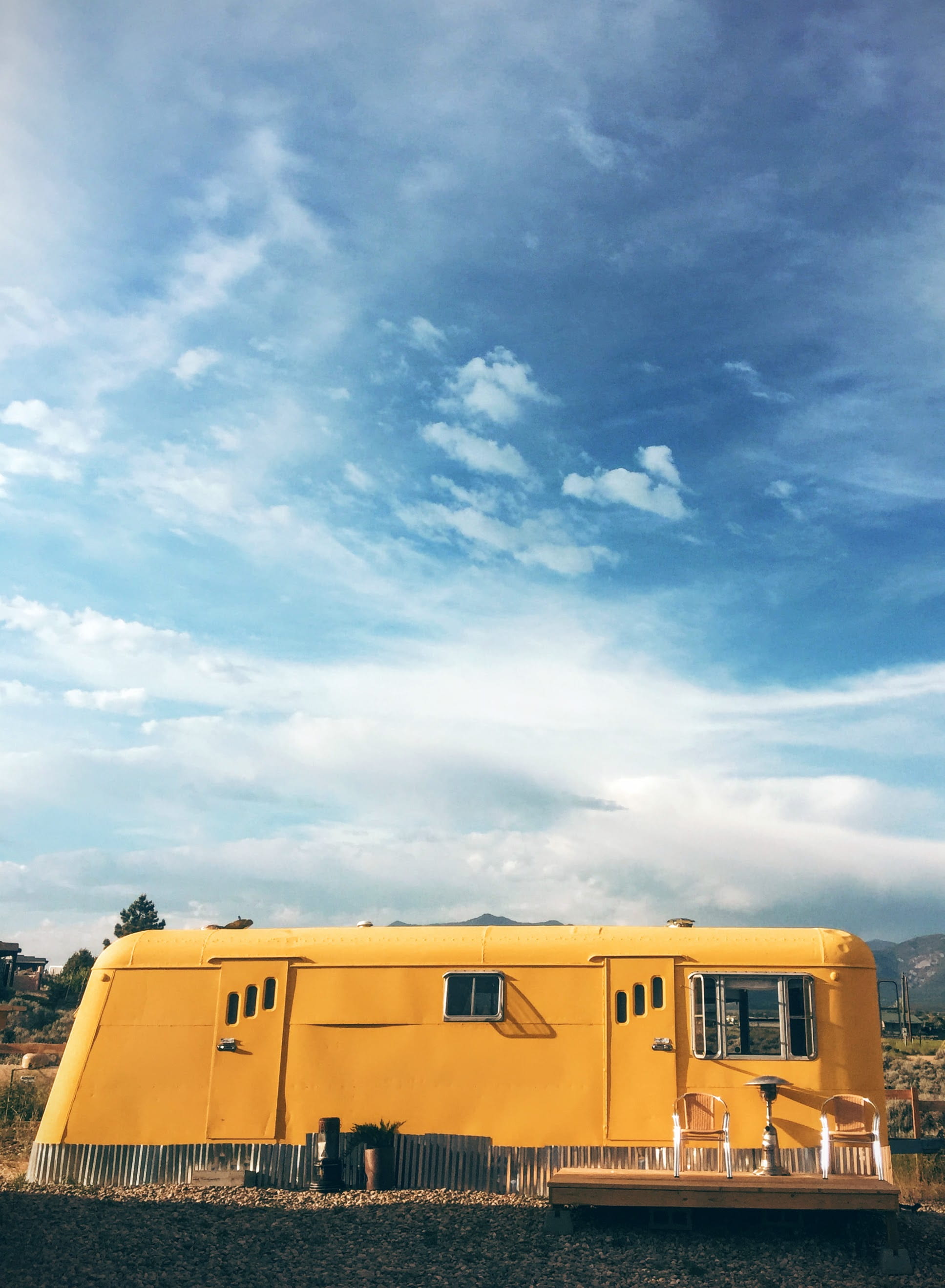travel, airstream, mode of transportation, architecture, cloud - sky, blue, sky, taos, transportation, camper, train - vehicle, outdoors, public transportation, Phone HD Wallpaper
