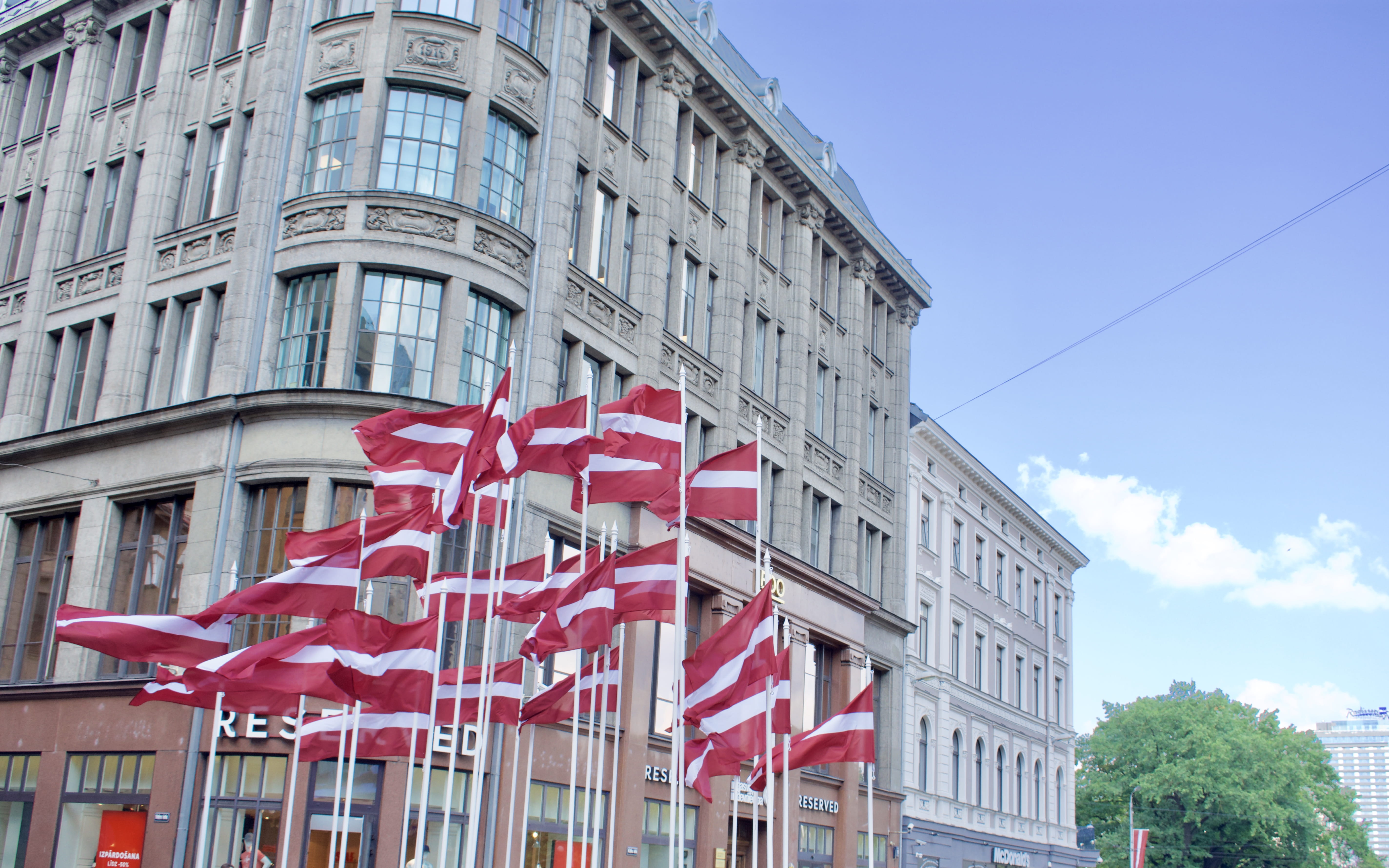 day, apartment, city, culture, flag, building, low angle view, riga, patriotism, no people, 5K, latvia, architecture, red, outdoors, nature, city life, HD Wallpaper
