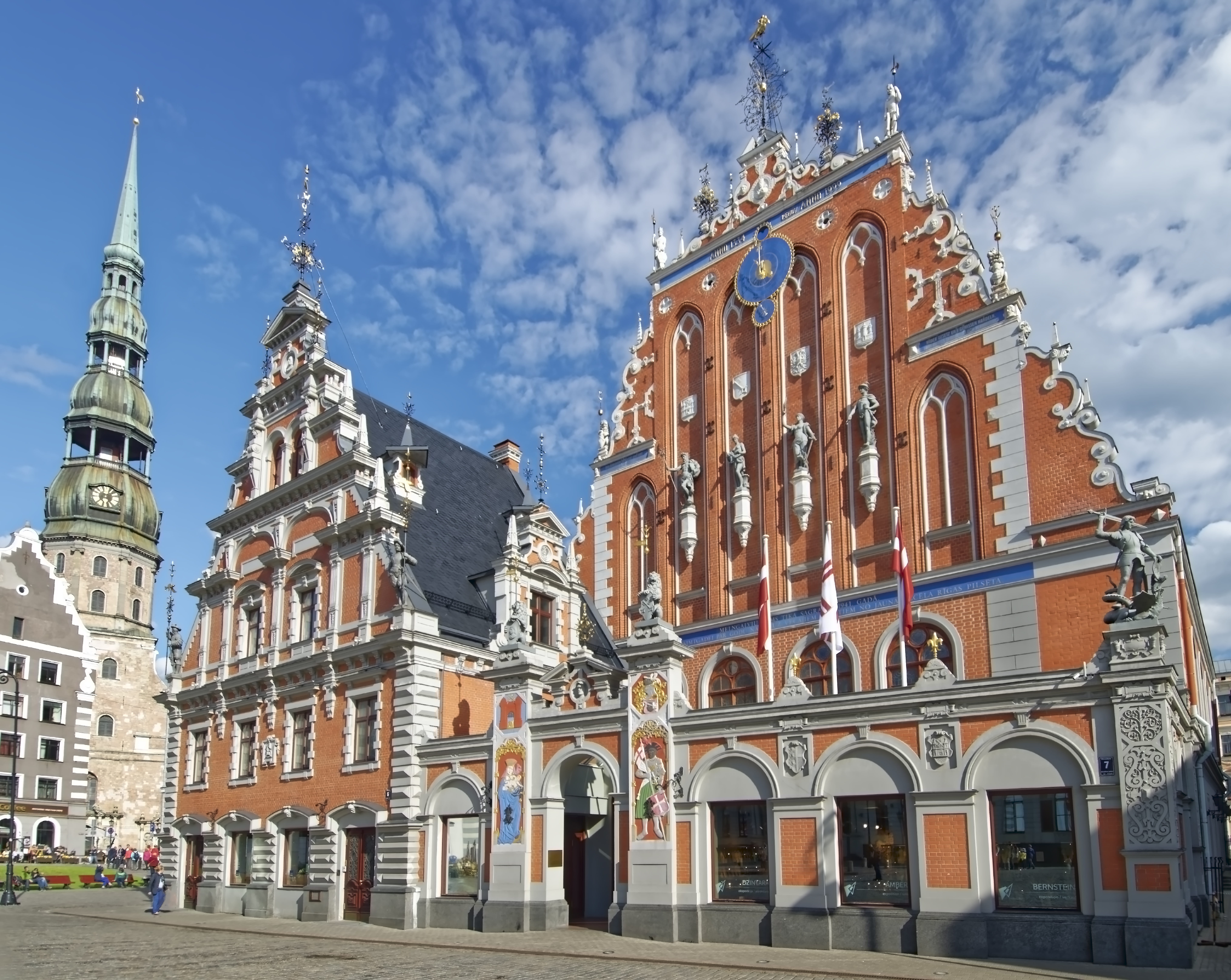 tower, building exterior, low angle view, cloud - sky, sky, 8K, tourism, travel destinations, st peters church, city, latvia, the past, travel, window, HD Wallpaper