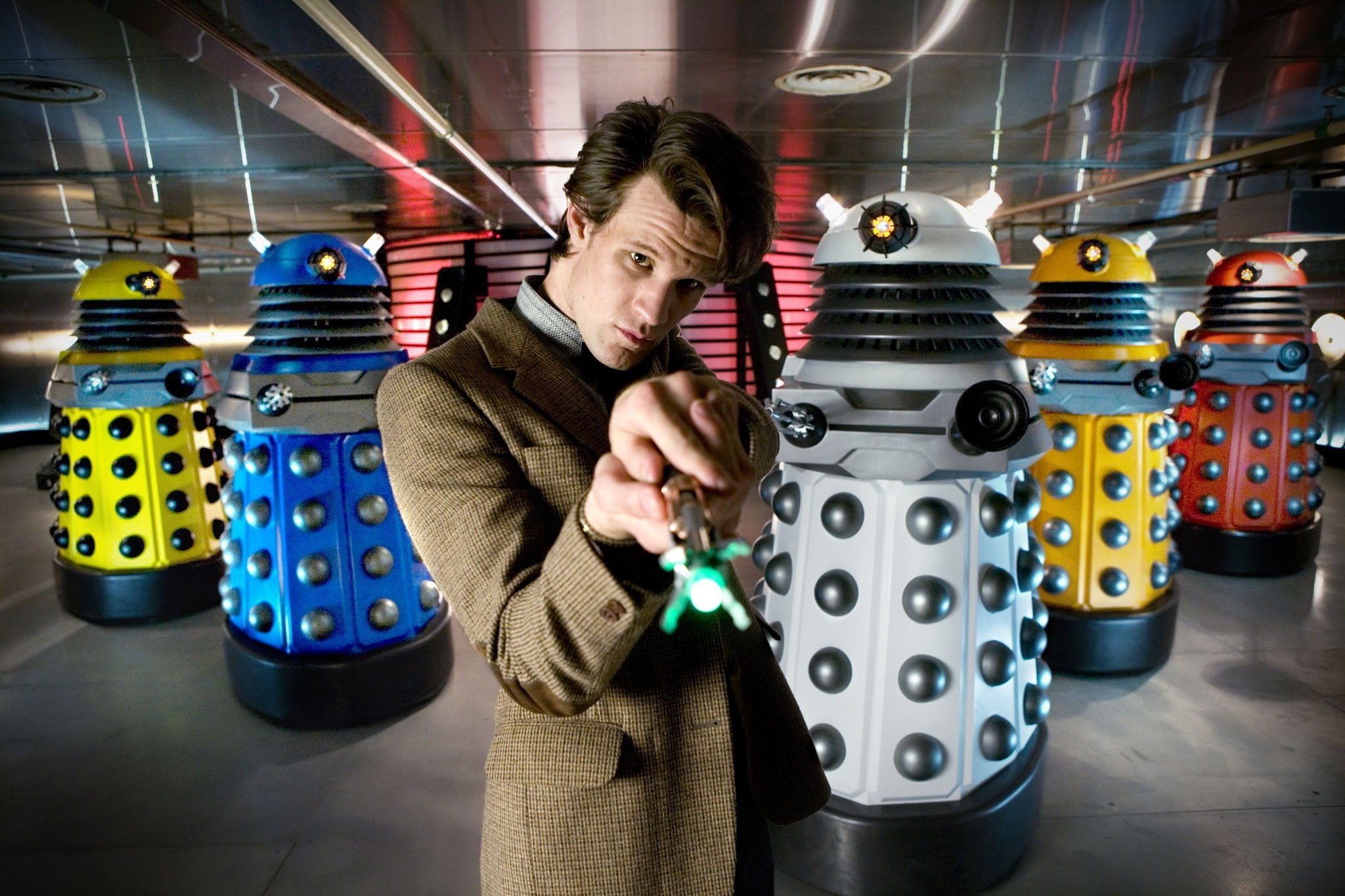 casual clothing, 1080P, looking at camera, adult, front view, standing, waist up, business, mid adult, Matt Smith, Eleventh Doctor, one person, indoors, HD Wallpaper