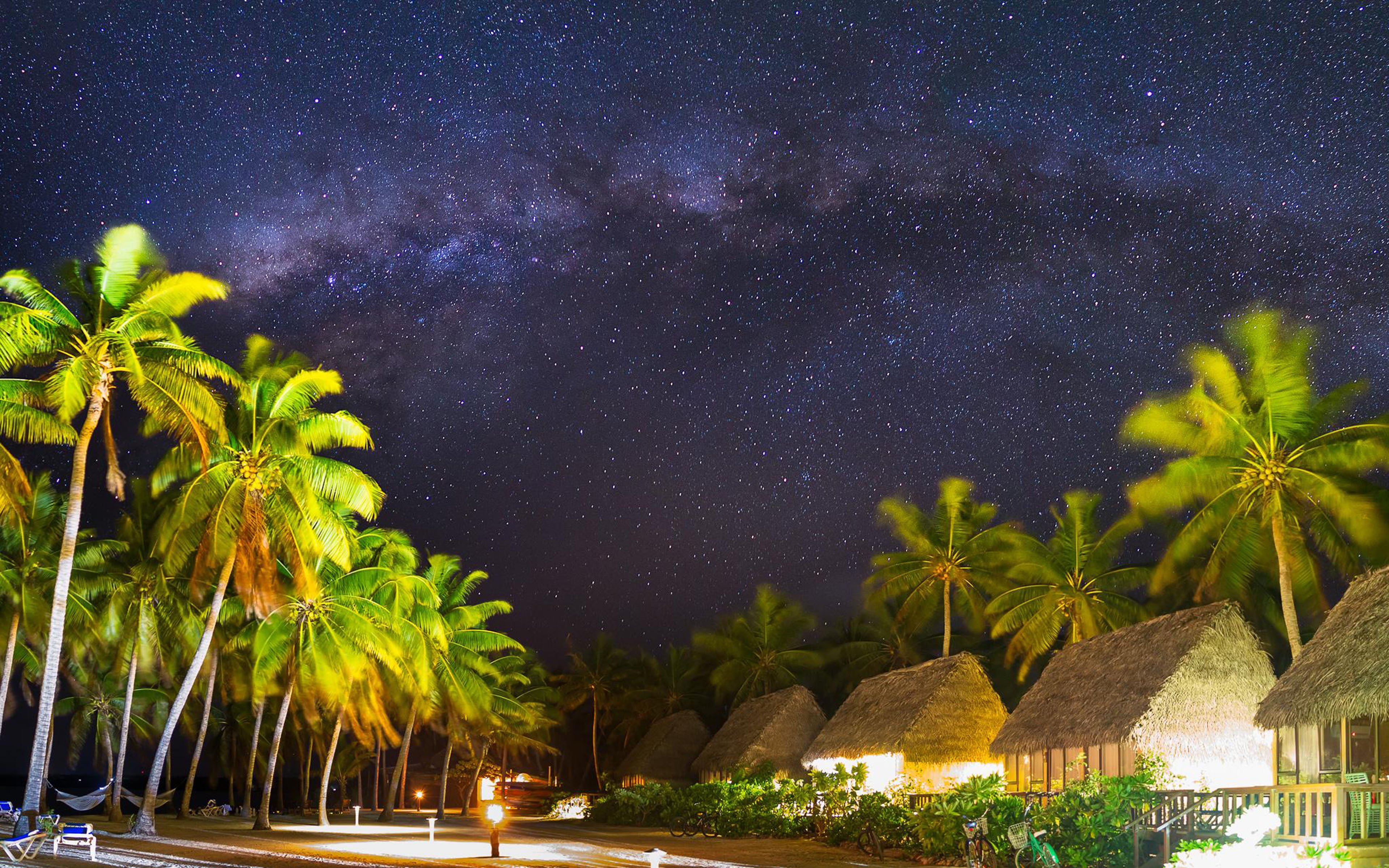 astronomy, scenics - nature, hd, island, galaxy, arutanga, private, tree, sky, tropical climate, night, infinity, no people, 4K, spa, coconut palm tree, HD Wallpaper