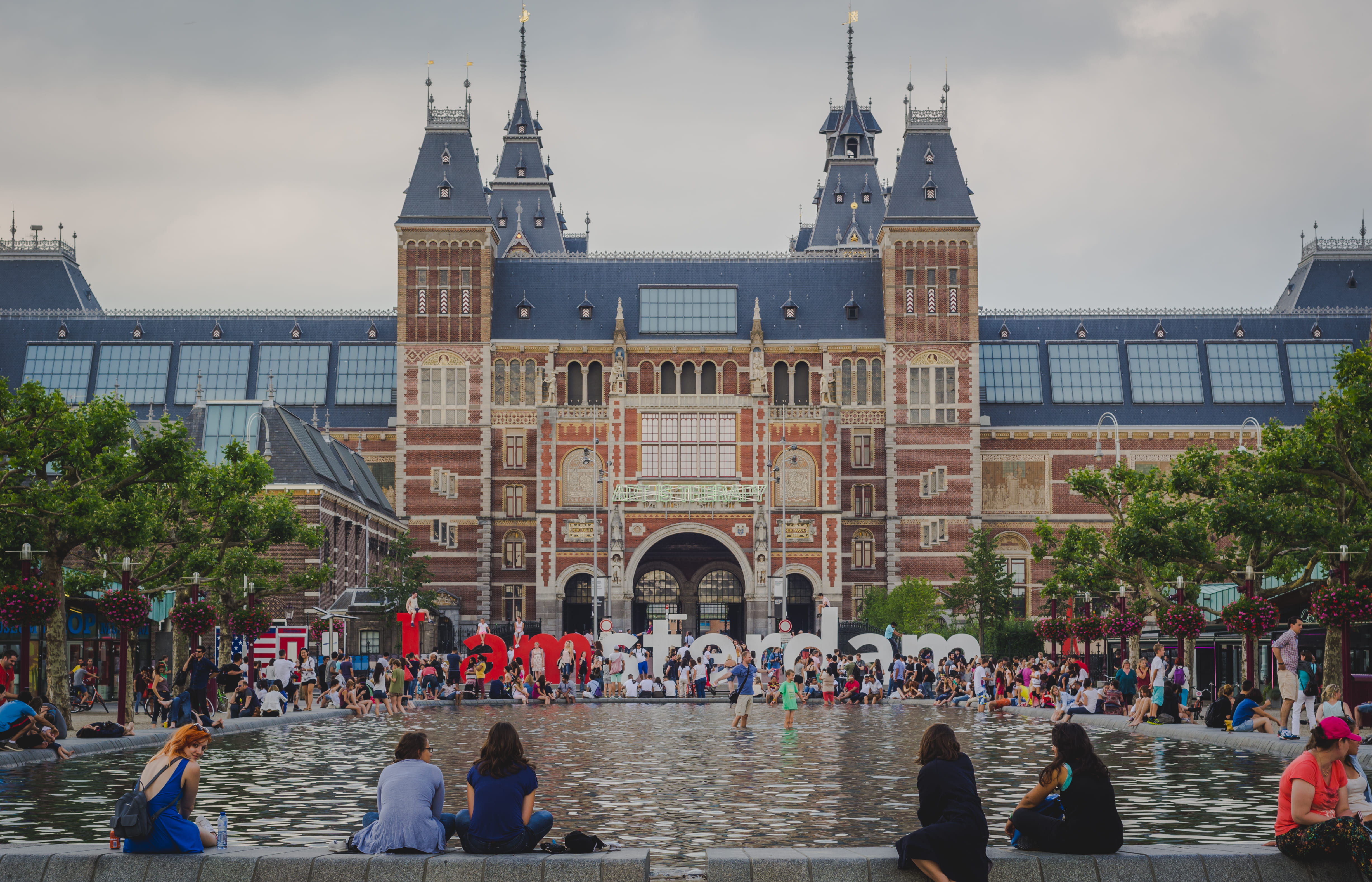 i amsterdam, 4K, netherlands, urban, real people, travel destinations, nature, built structure, travel, museum, water, men, large group of people, sky, HD Wallpaper