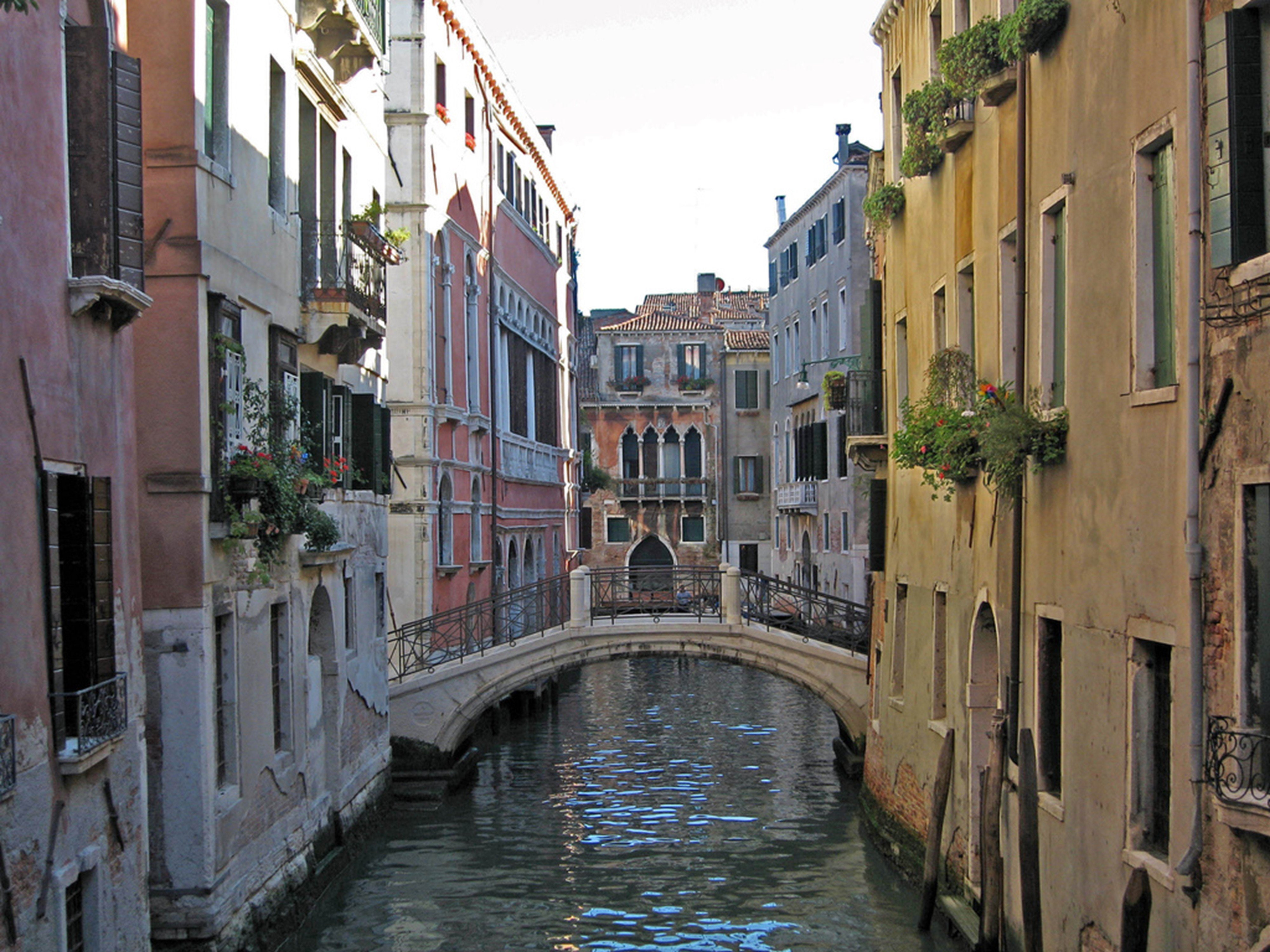 city, watercourse, 4K, europe, HD Wallpaper