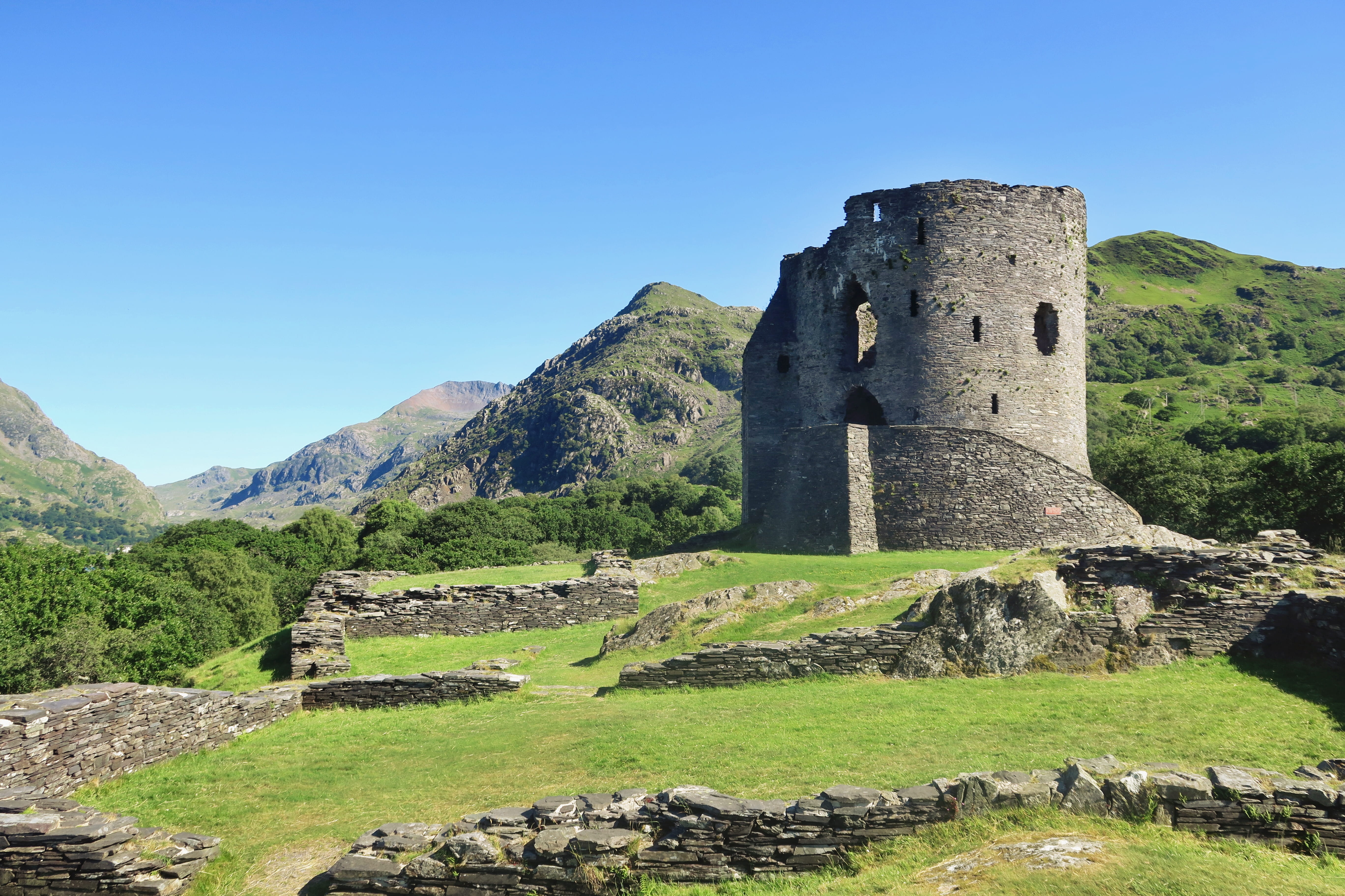 ruined, solid, wales, the past, 5K, green color, hike, building exterior, mountain, ancient civilization, old ruin, clear sky, ancient, no people, architecture, HD Wallpaper