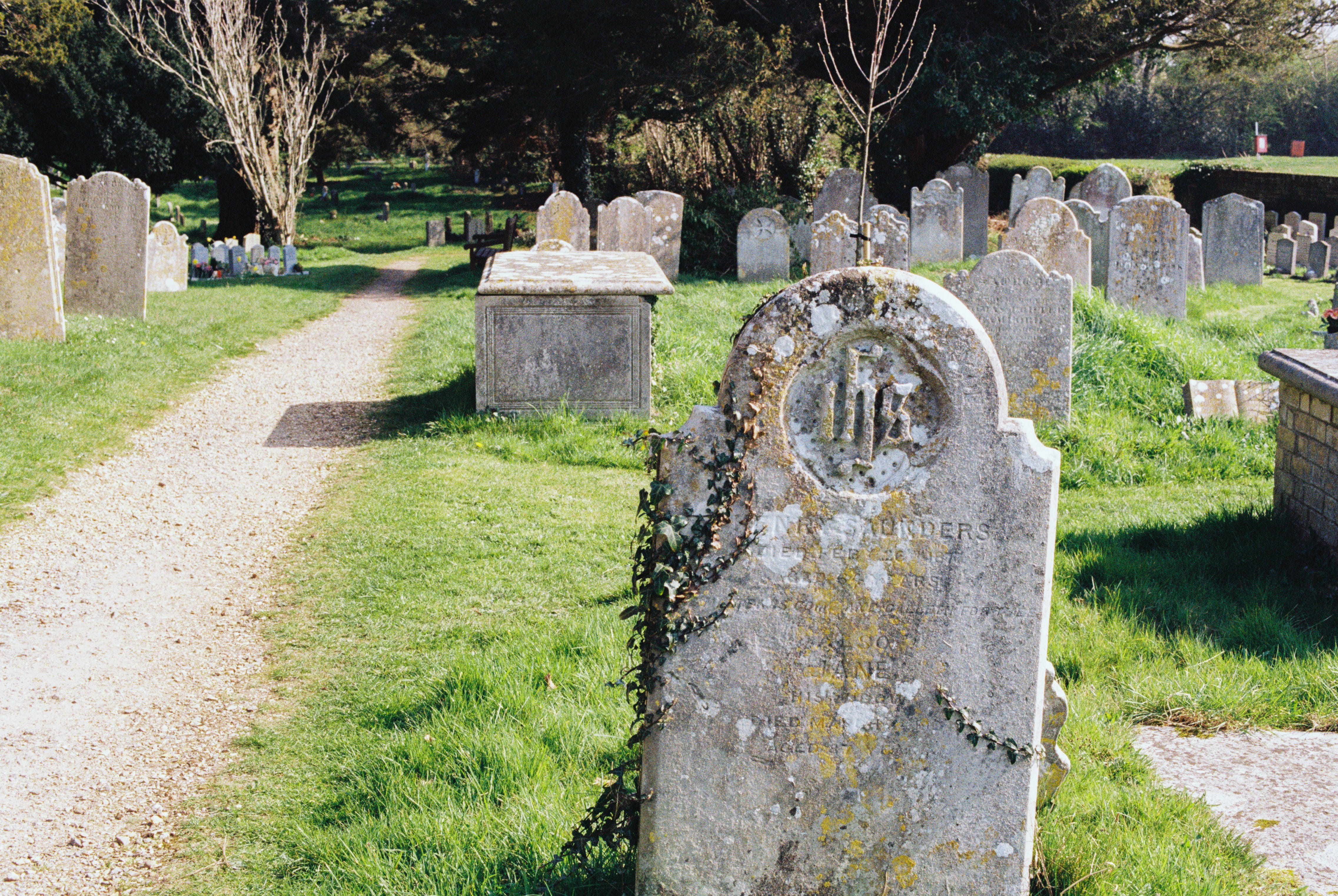solid, gravestones, film photo, 35mm, grass, cross, tree, ruined, sadness, emotion, bunker, stone material, human, history, tree trunk, memorial, day, film scan, HD Wallpaper