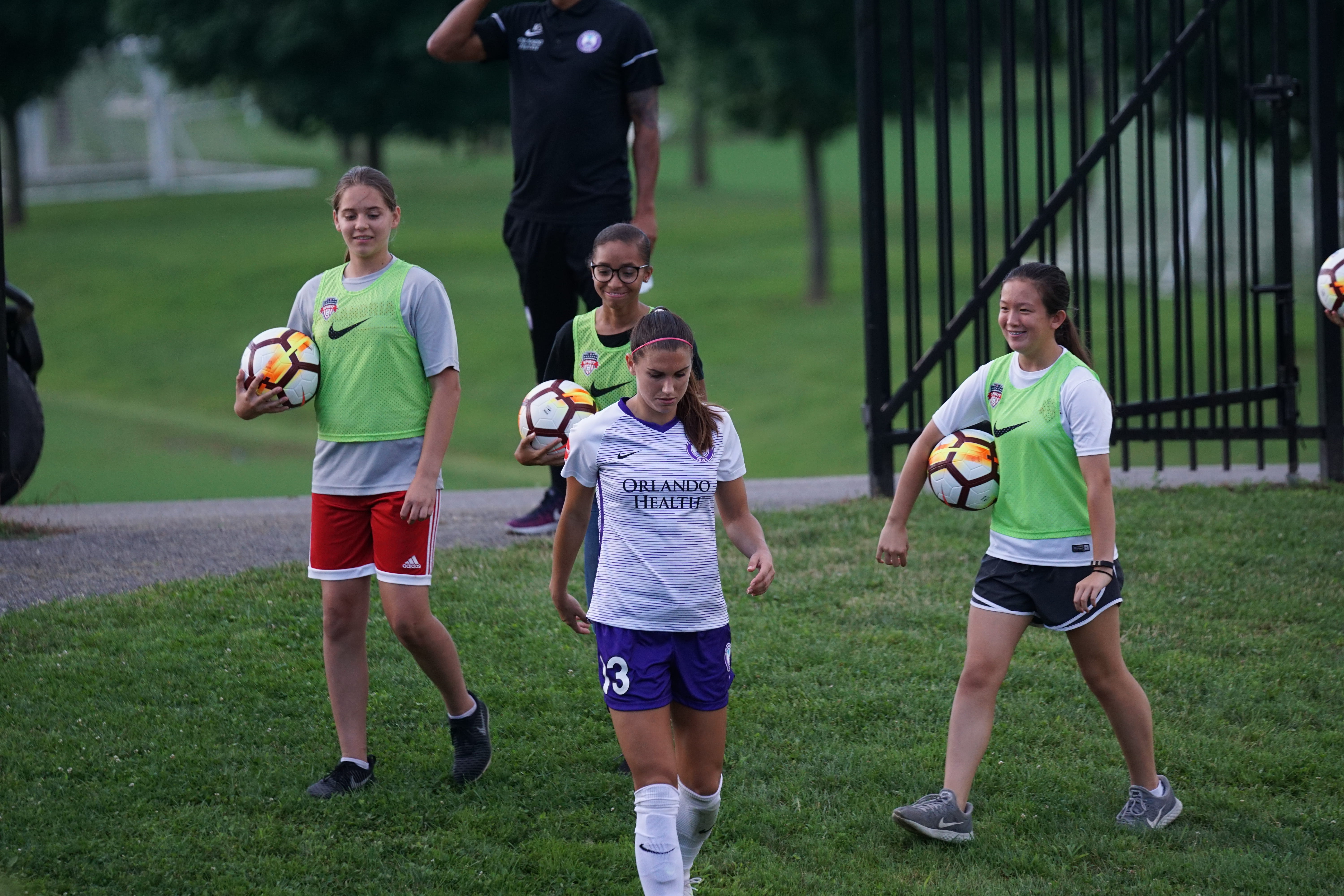 grass, pre-adolescent child, fans, childhood, casual clothing, males, boys, alex morgan, united states, 5K, females, sport, group of people, men, washington spirit, HD Wallpaper