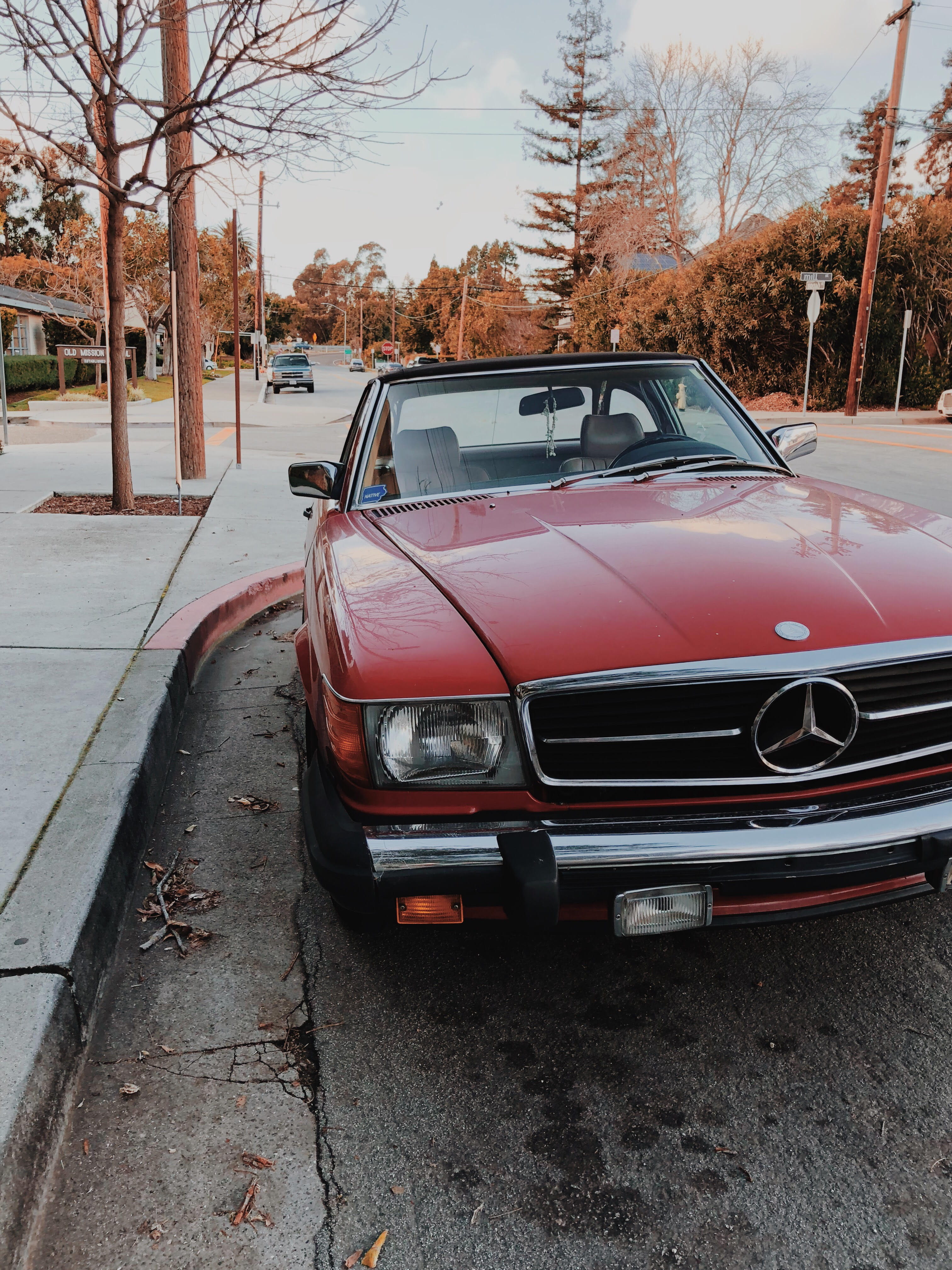 car, red, california, no people, mercedes, united states, land vehicle, plant, 4K, motor vehicle, stationary, slo, vintage car, bare tree, mode of transportation, Phone HD Wallpaper