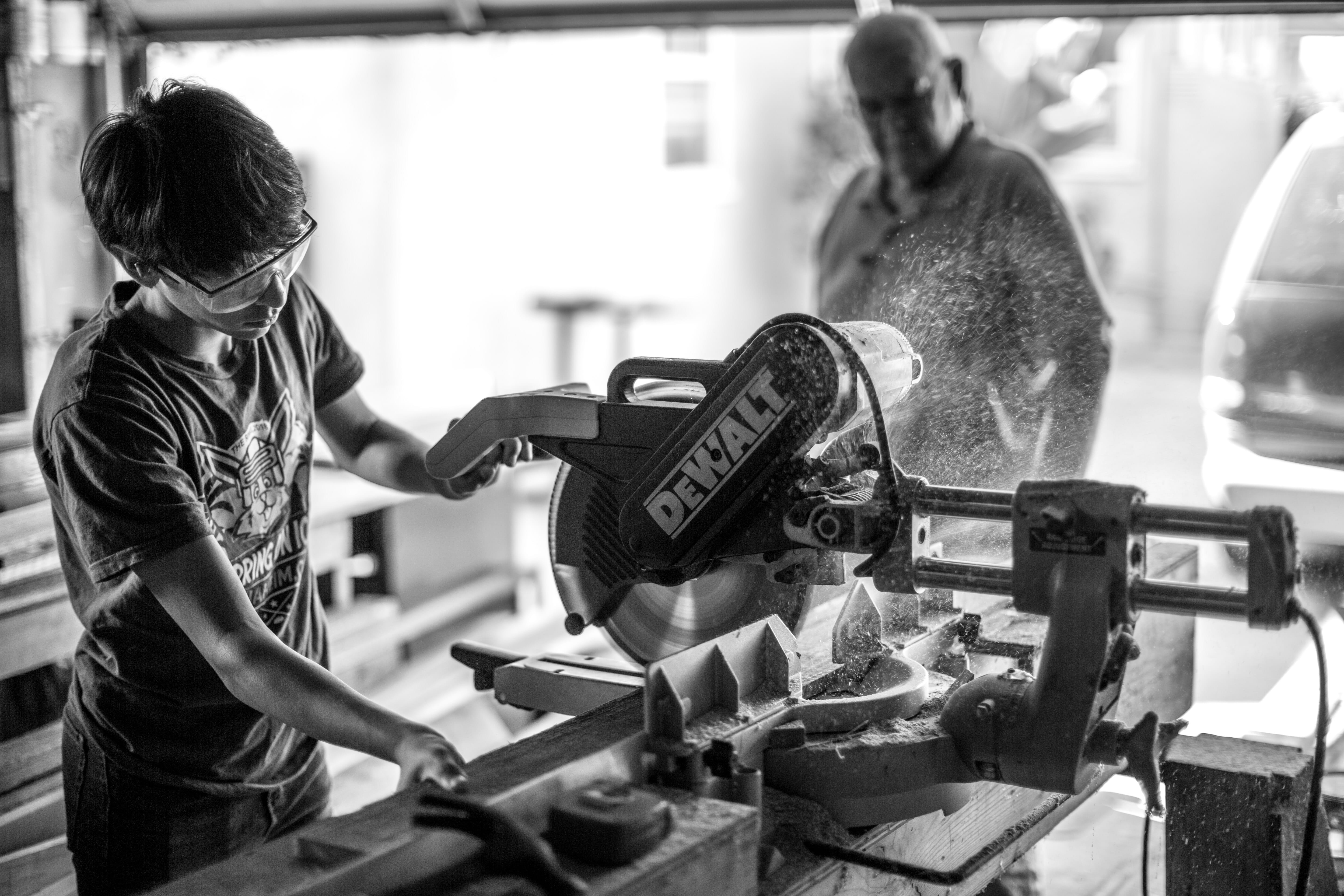 using, day, adult, incidental people, machinery, people, indoors, business, occupation, focus on foreground, men, grayscale, real people, casual clothing, HD Wallpaper