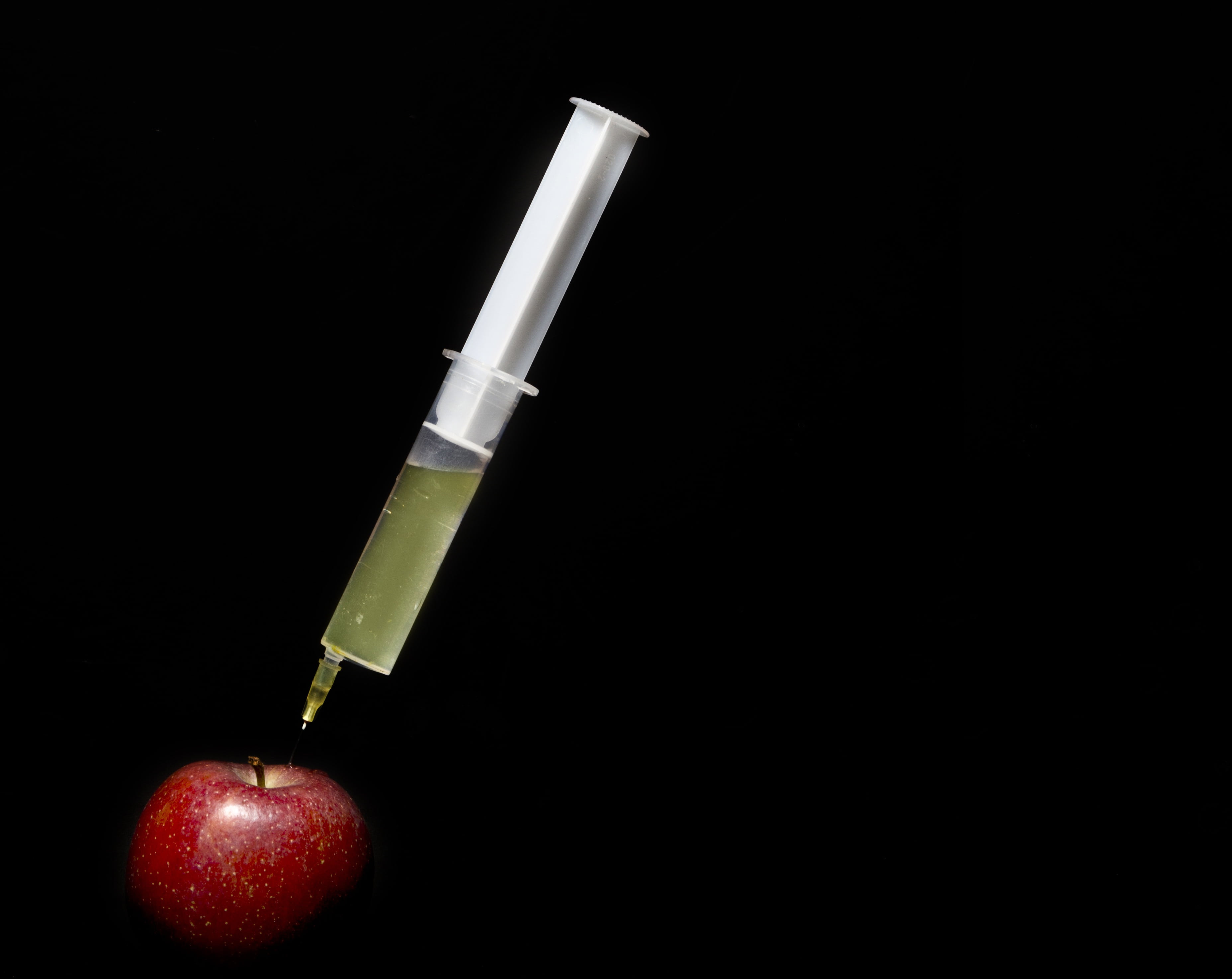 biochemistry, doctor, healthy lifestyle, scientific experiment, hypodermic syringe, food, biotechnology, analyzing, close-up, wellbeing, studio shot, needle, HD Wallpaper