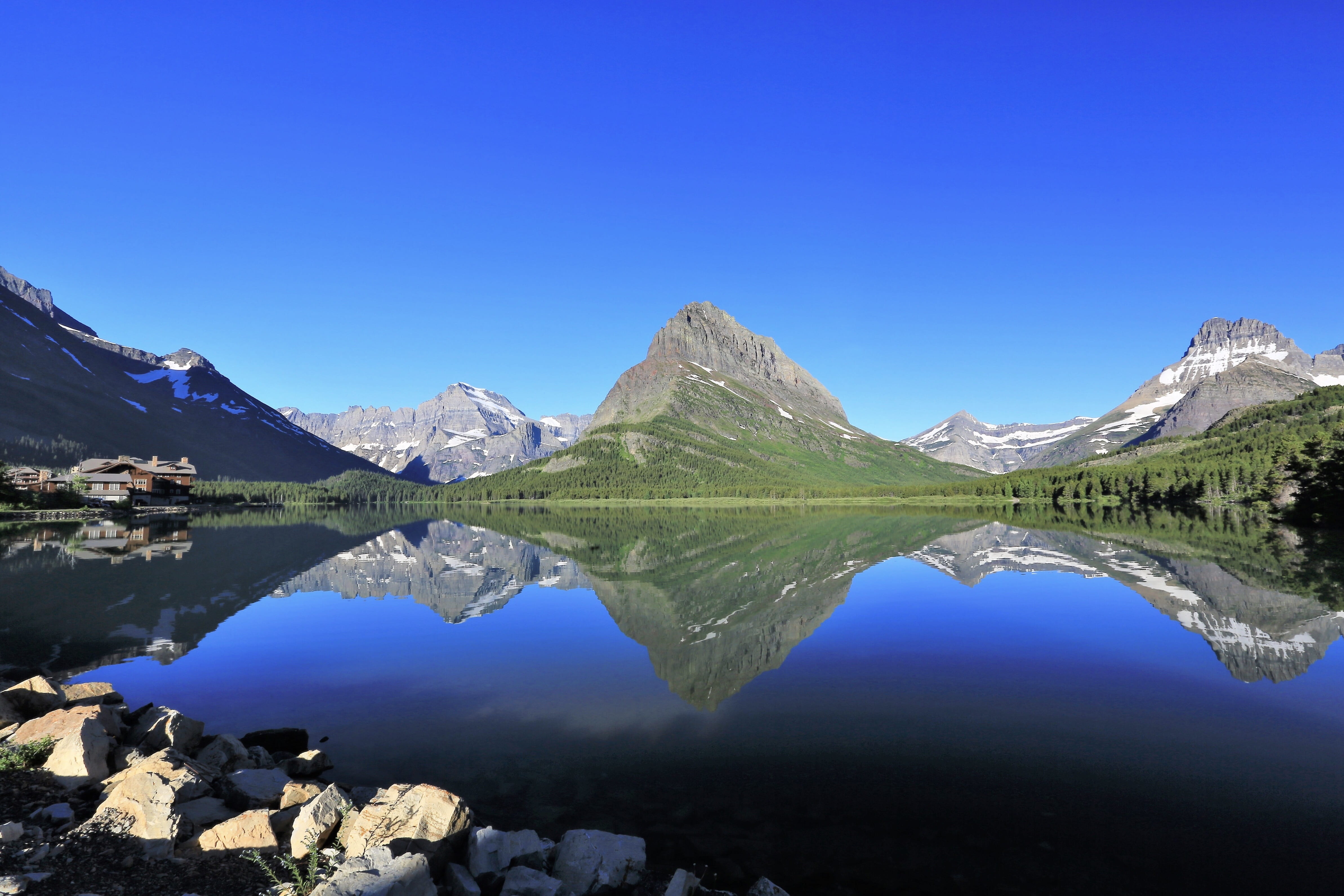 gem glacier, tranquility, hotel, mount gould, 4K, daytime, symmetry, nature, mountain range, lake, water, landscape, snowcapped mountain, travel, background, HD Wallpaper