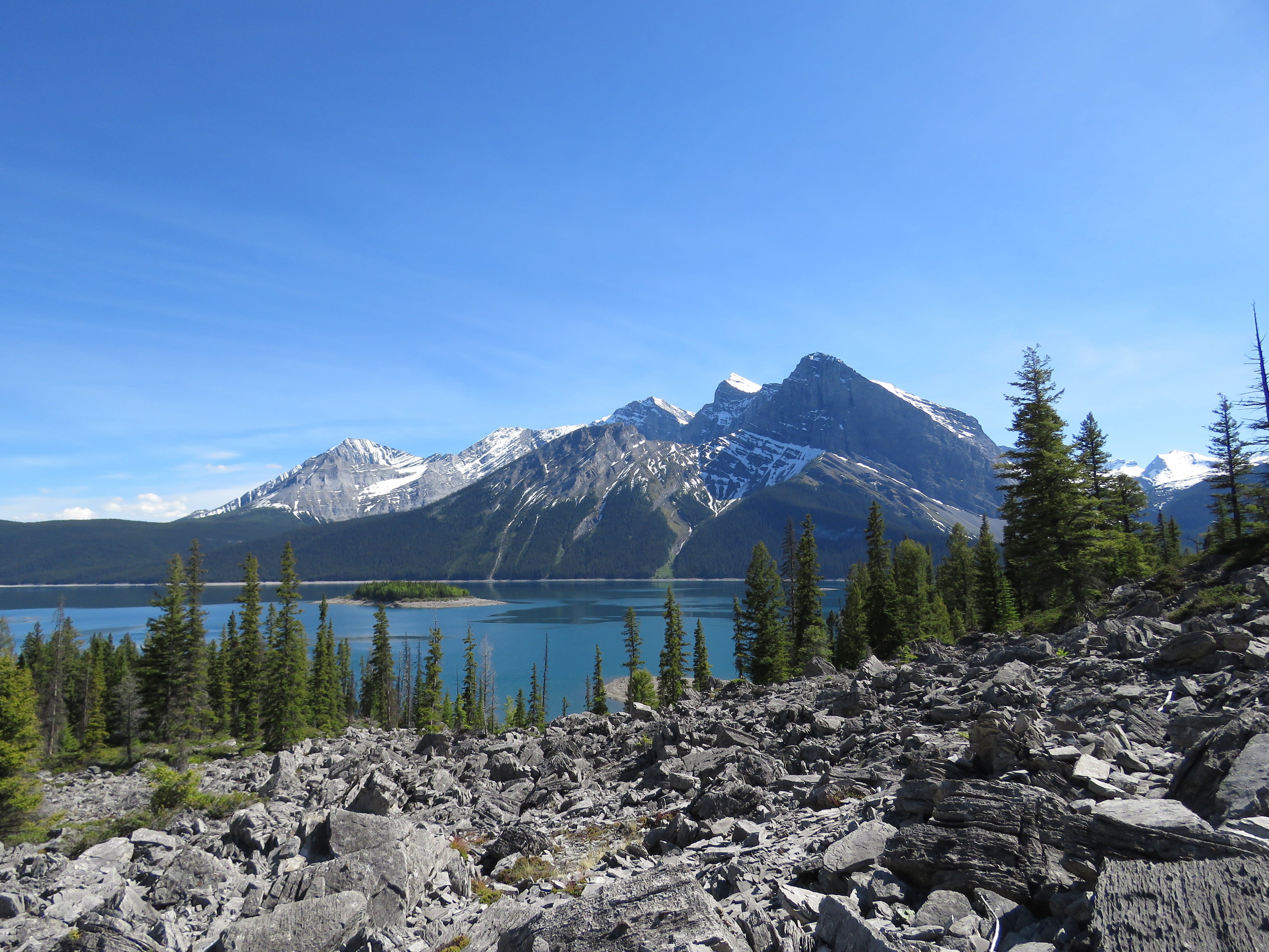 sky, mountain peak, scenics - nature, mountain, formation, green, alberta, snowcapped mountain, day, water, rock, outdoors, solid, rock - object, lake, HD Wallpaper