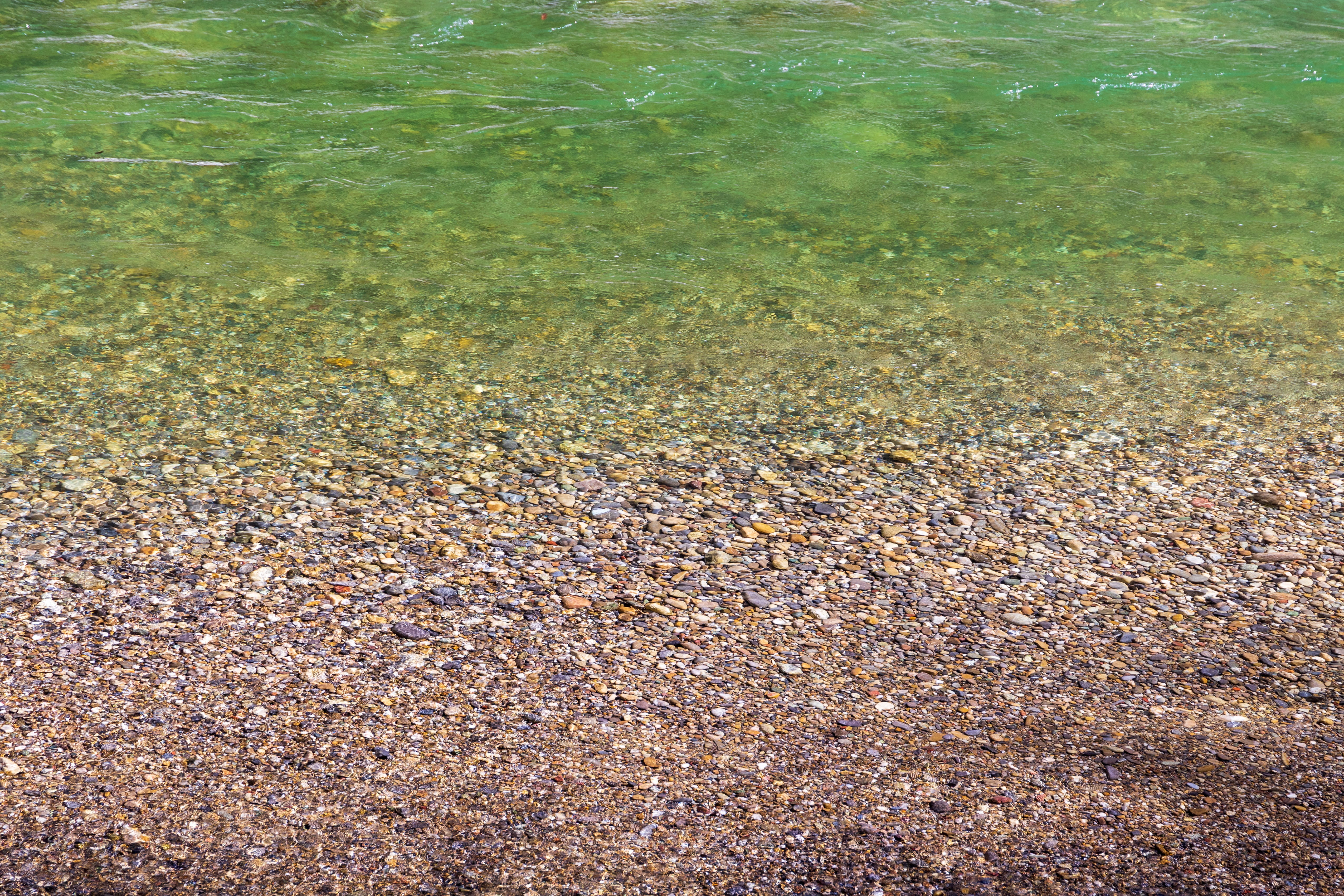 bank, sand, full frame, color, tranquility, 4K, stones, beach, beauty in nature, sea, nature, transparent, water, flowing, day, tranquil scene, fresh, HD Wallpaper