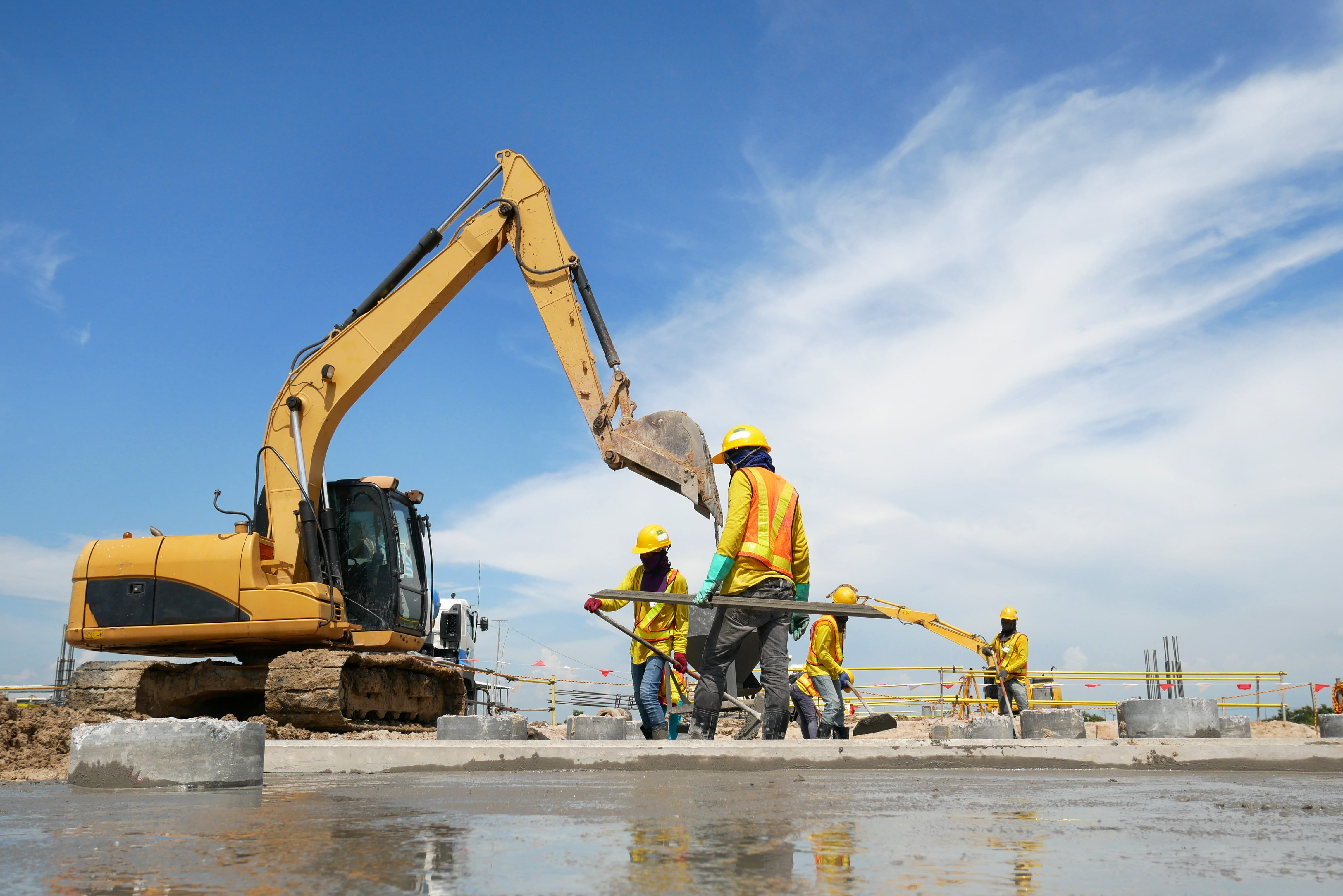 yellow helmet, construction, workers, excavator, 4K, HD Wallpaper