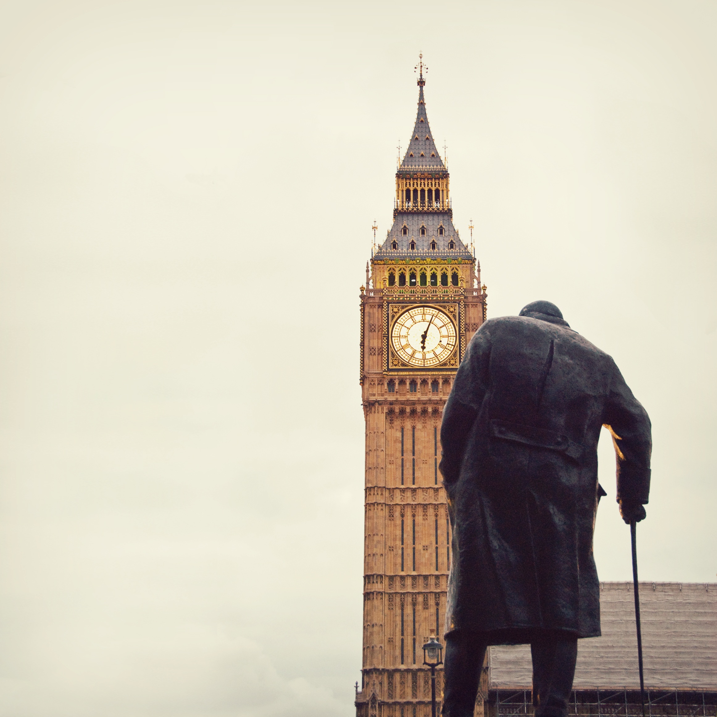 big, historical, thames, one person, built structure, temple, standing, ben, westminster, tower, heritage, rear view, big ben, nature, churchill, landmark, Phone HD Wallpaper