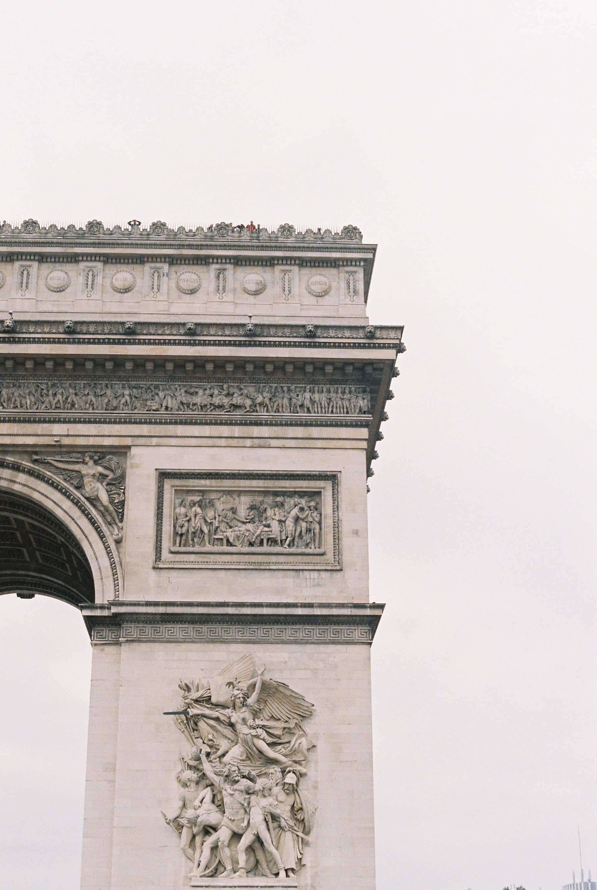 outdoors, city, building exterior, day, stone, built structure, no people, architecture, detail, 2K, nature, sky, ancient, ornate, france, triumphal arch, Phone HD Wallpaper