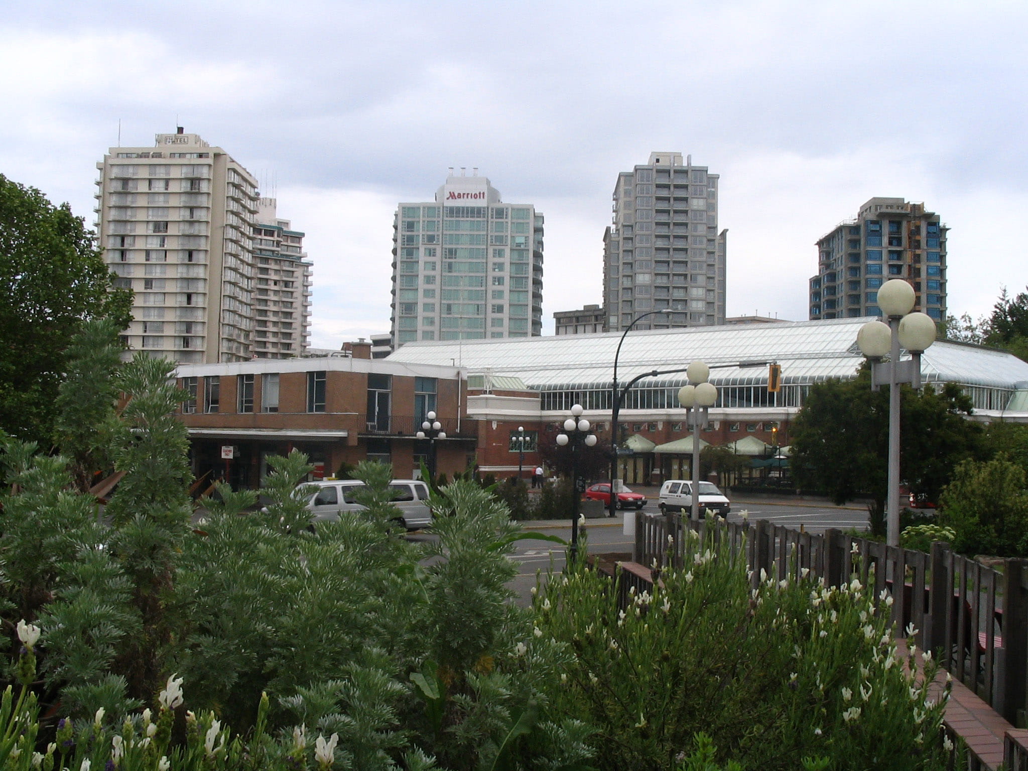 office building exterior, no people, Victoria, day, British Columbia, street, public domain, may, british, clouds, towers, architecture And Buildings, Thunderbird Park, HD Wallpaper