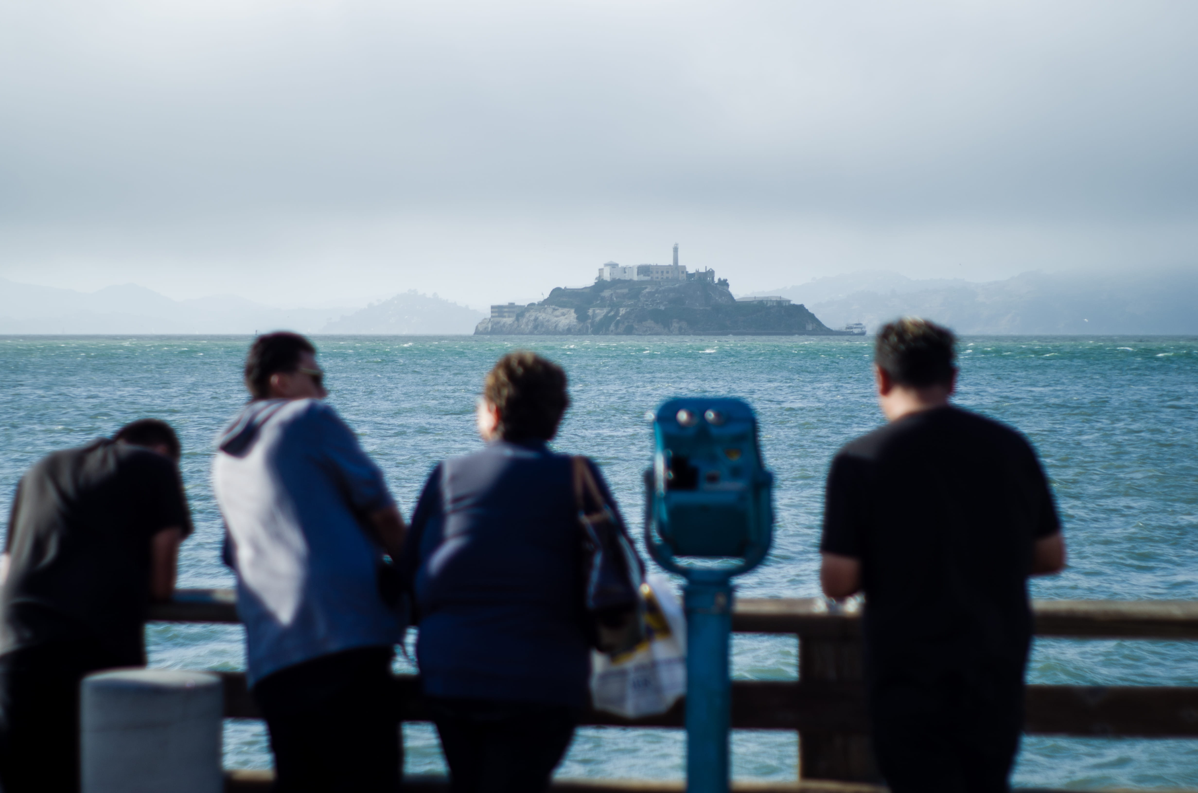 sf, women, alkatraz, alcatraz island, lifestyles, looking at view, outdoors, island, real people, tourists, bay area, sky, day, leisure activity, men, rear view, HD Wallpaper