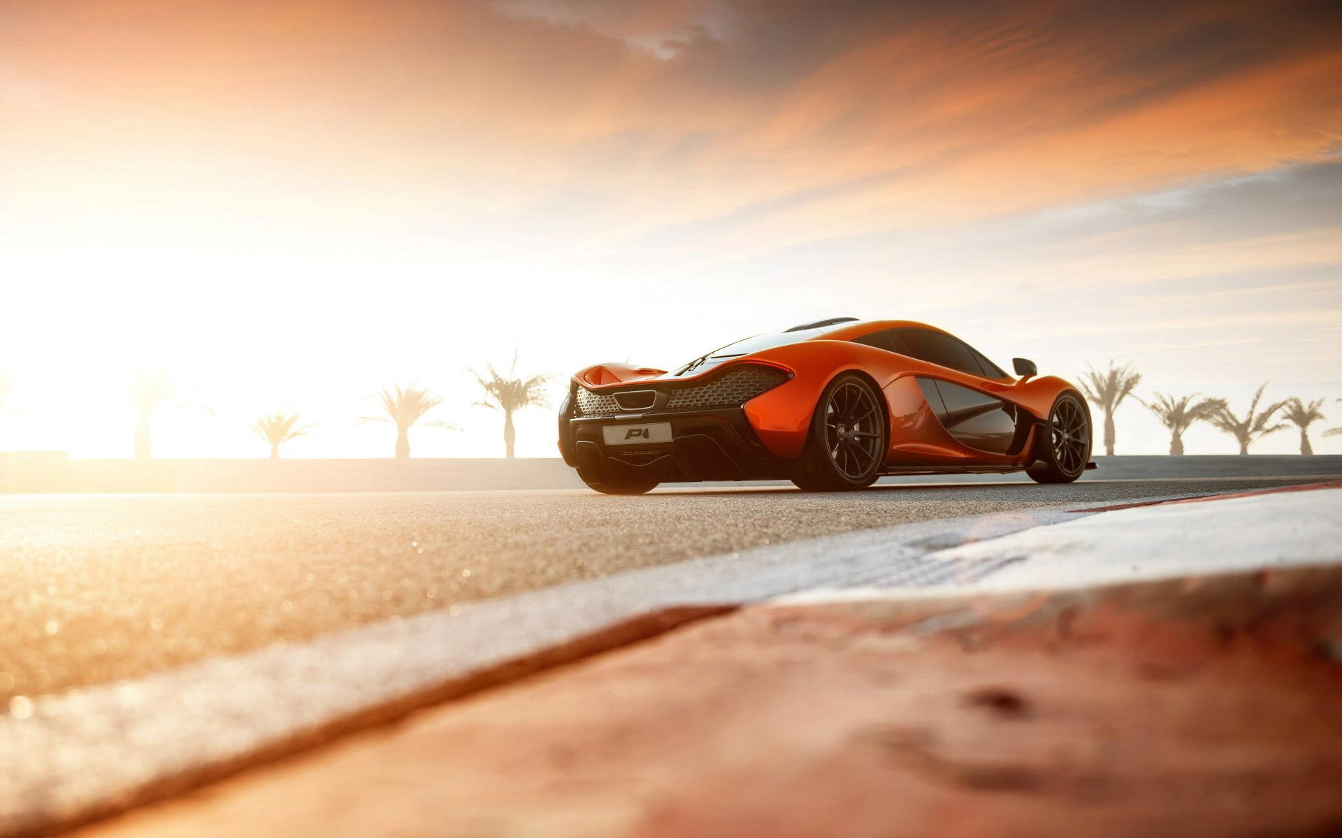 bahrain, supercar, mclaren p1, clouds, McLaren, 1080P, back, HD Wallpaper