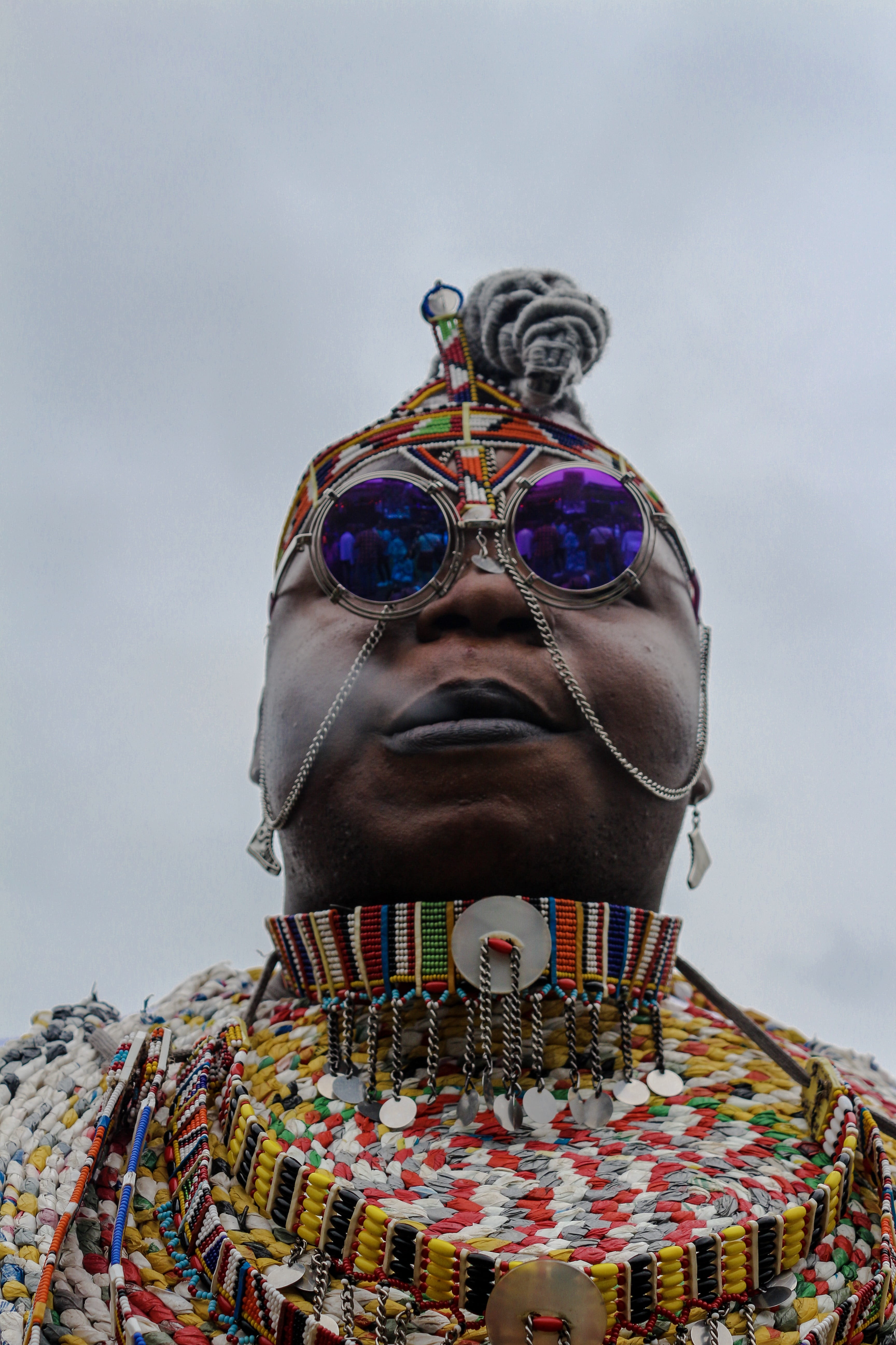 person, necklace, jewelry, food, human face, finger, multi colored, representation, crowd, men, art and craft, accessory, front view, human representation, Phone HD Wallpaper