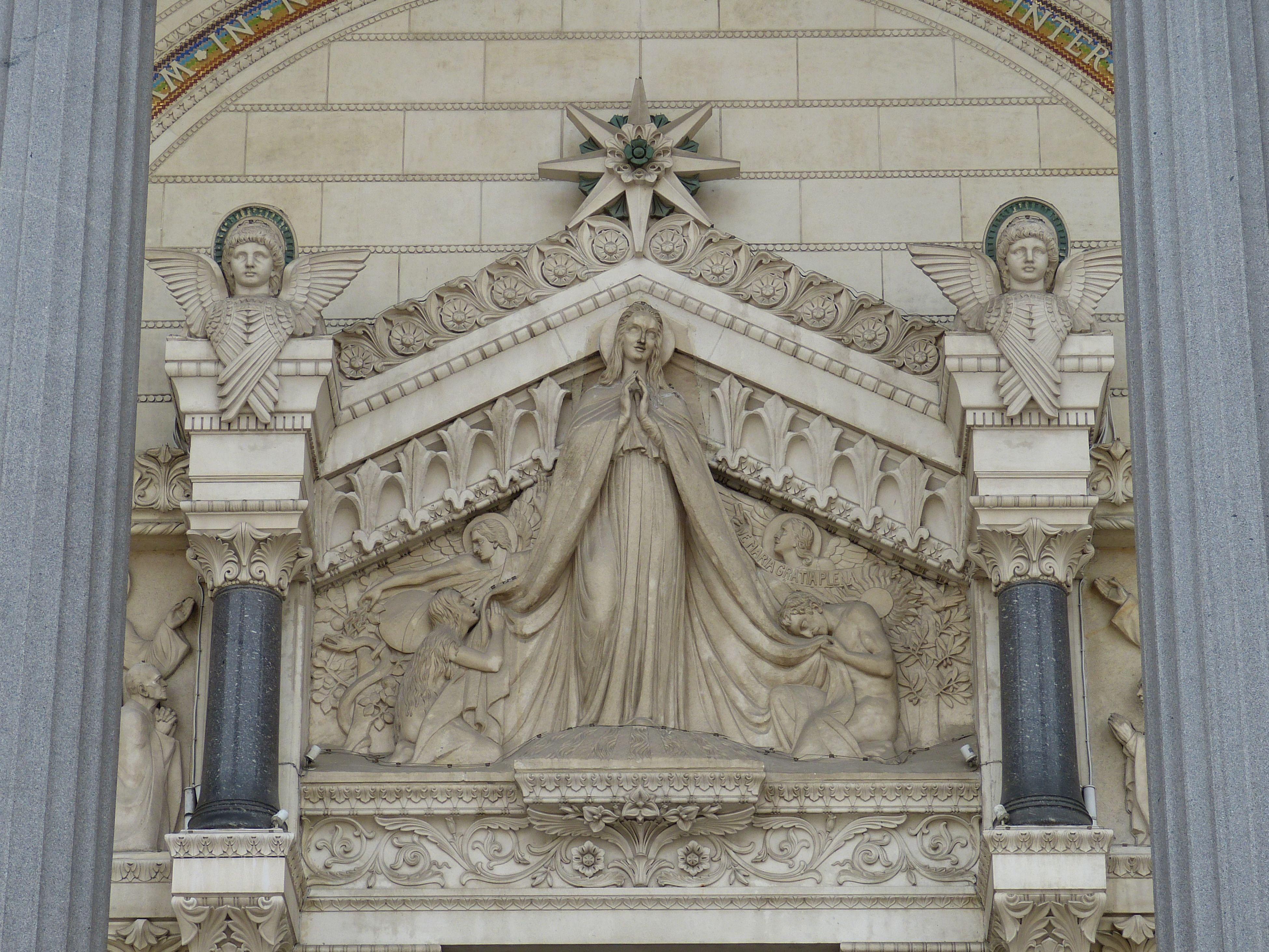 star, place of pilgrimage, creativity, built structure, church, christian, relief, sculpture, carving, basilica, history, architecture, male likeness, building, HD Wallpaper