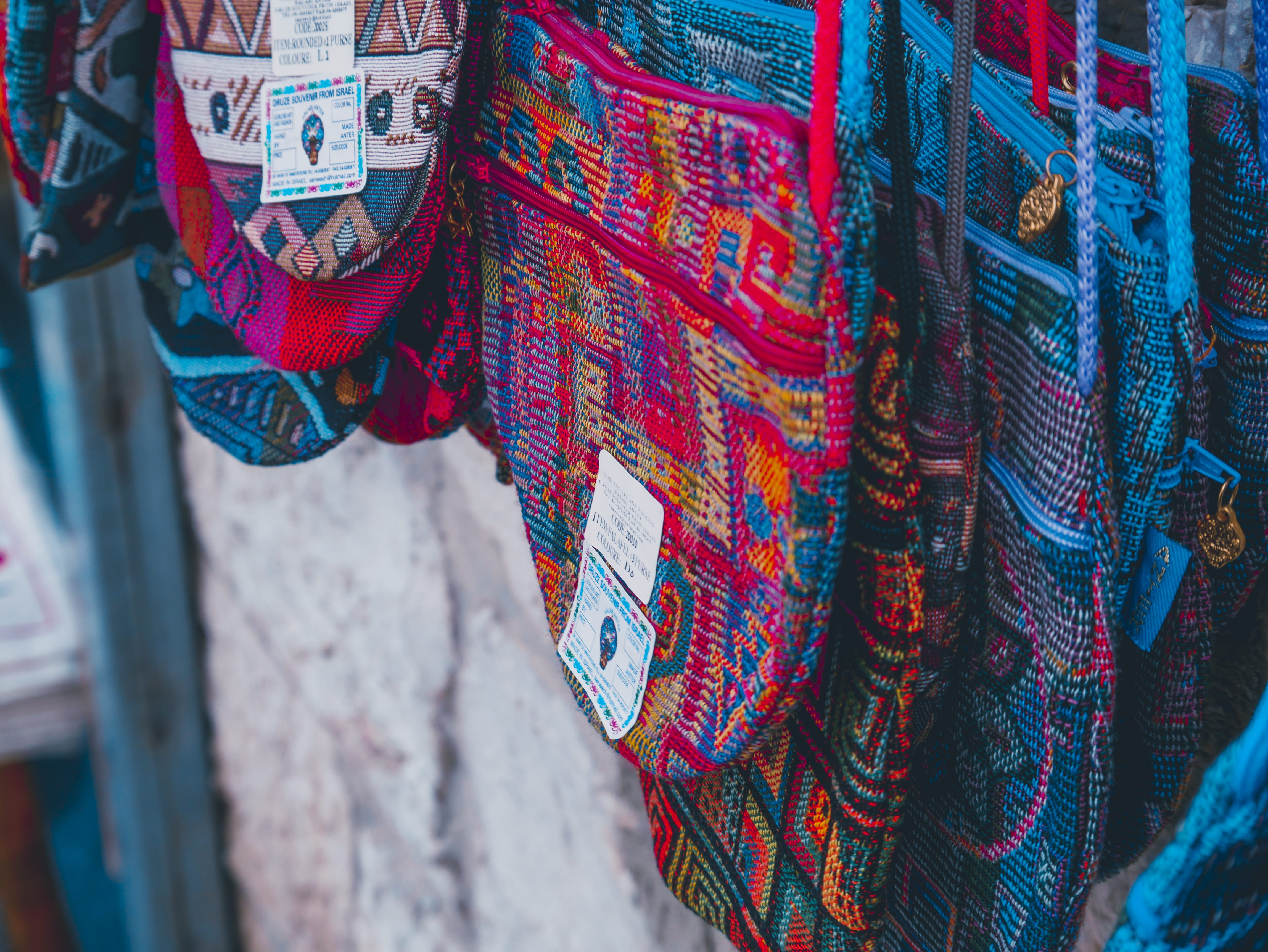 choice, close-up, retail, clothing, scarf, for sale, market, backgrounds, multicolored, pattern, bags, fabric, large group of objects, day, 4K, bag, no people, HD Wallpaper