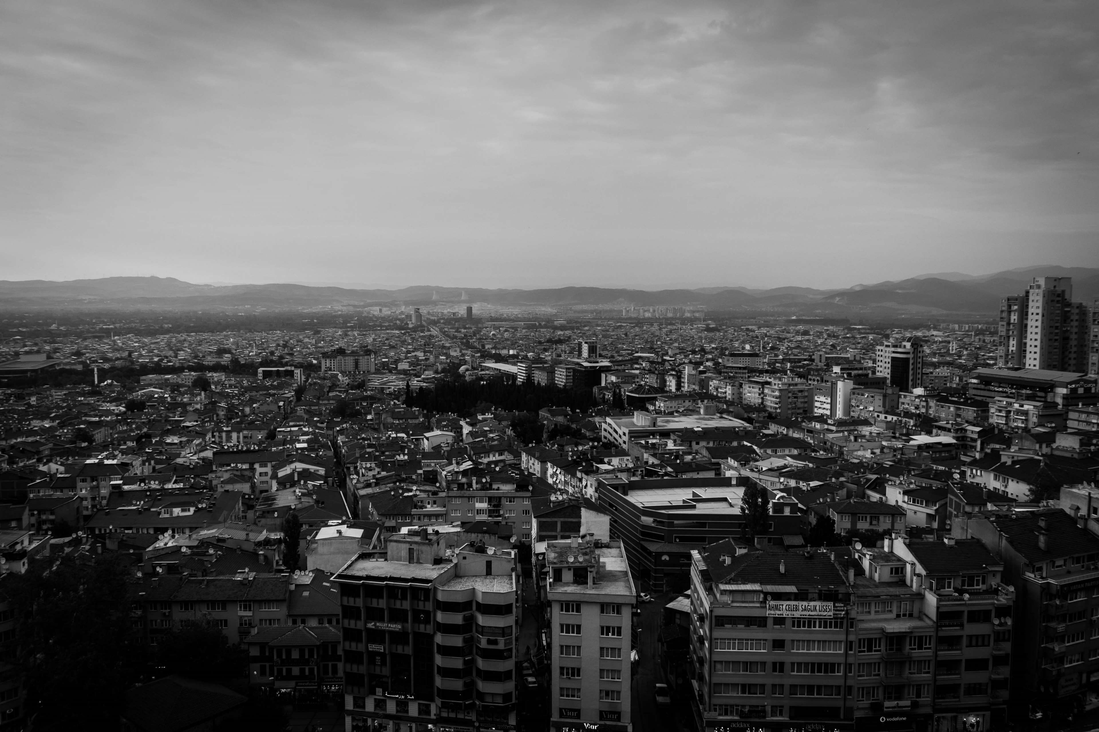 crowd, outdoors, built structure, building, settlement, nature, cityscape, high angle view, office building exterior, residential district, skyscraper, HD Wallpaper
