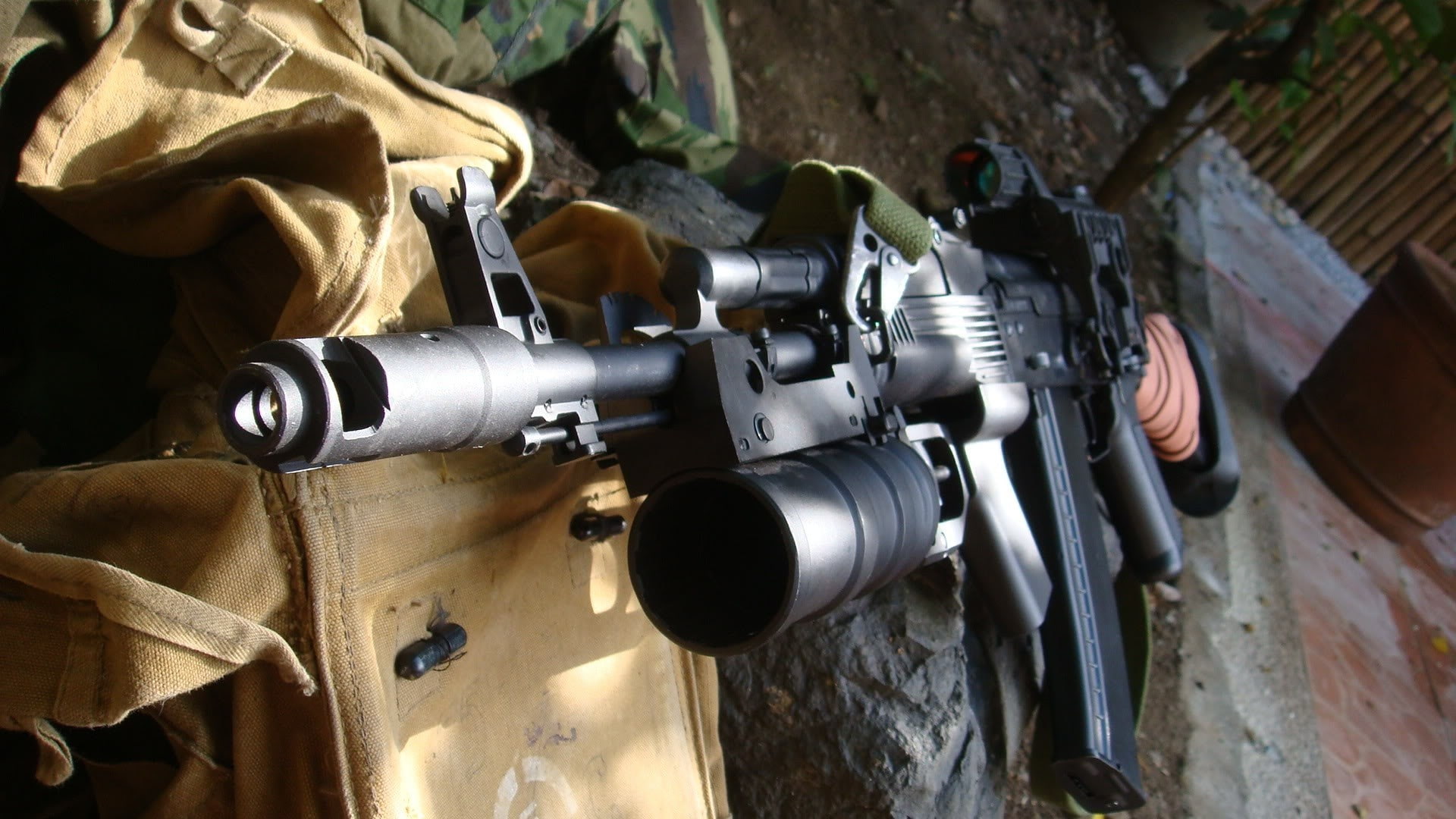 close-up, rifle, sunlight, AK 74, 1080P, military, focus on foreground, day, technology, industry, weapon, metal, Assault Rifle, Rifles, still life, machinery, HD Wallpaper