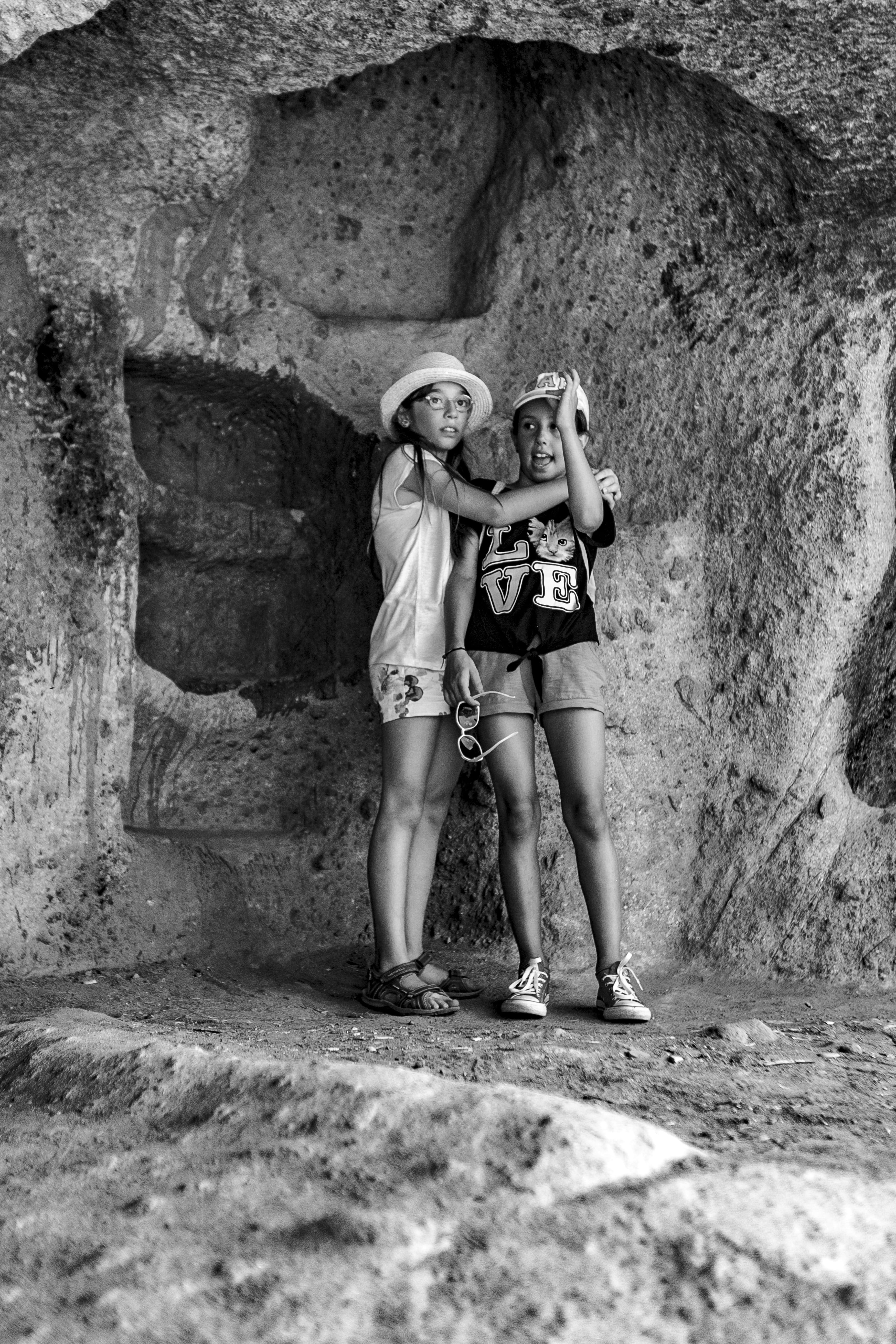 joke, real people, people, travel, moment, child, togetherness, standing, girls, casual clothing, women, anatolia, solid, childhood, touristic, females, Phone HD Wallpaper