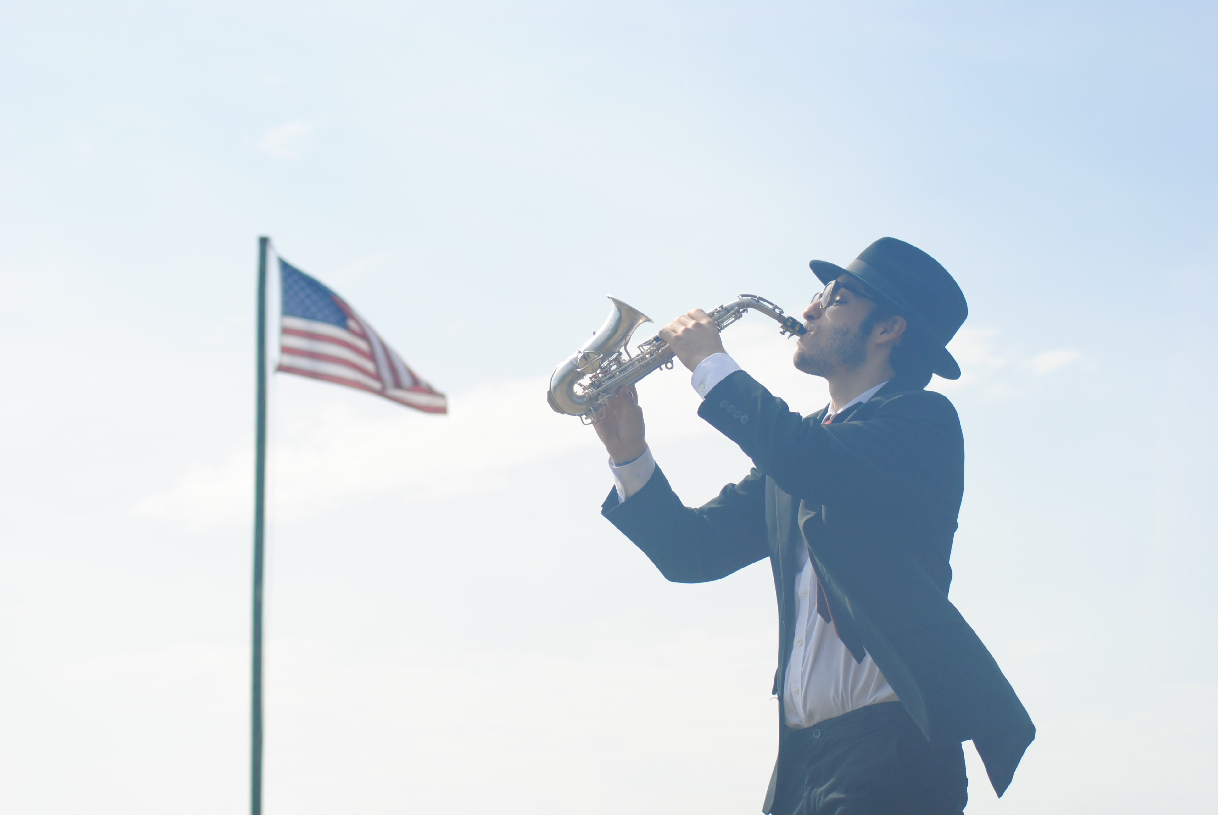 blues, young adult, musical, patriotism, entertainment, playing, 4K, outdoors, instrument, guitar, people, patriotic, waist up, one young man only, side view, HD Wallpaper