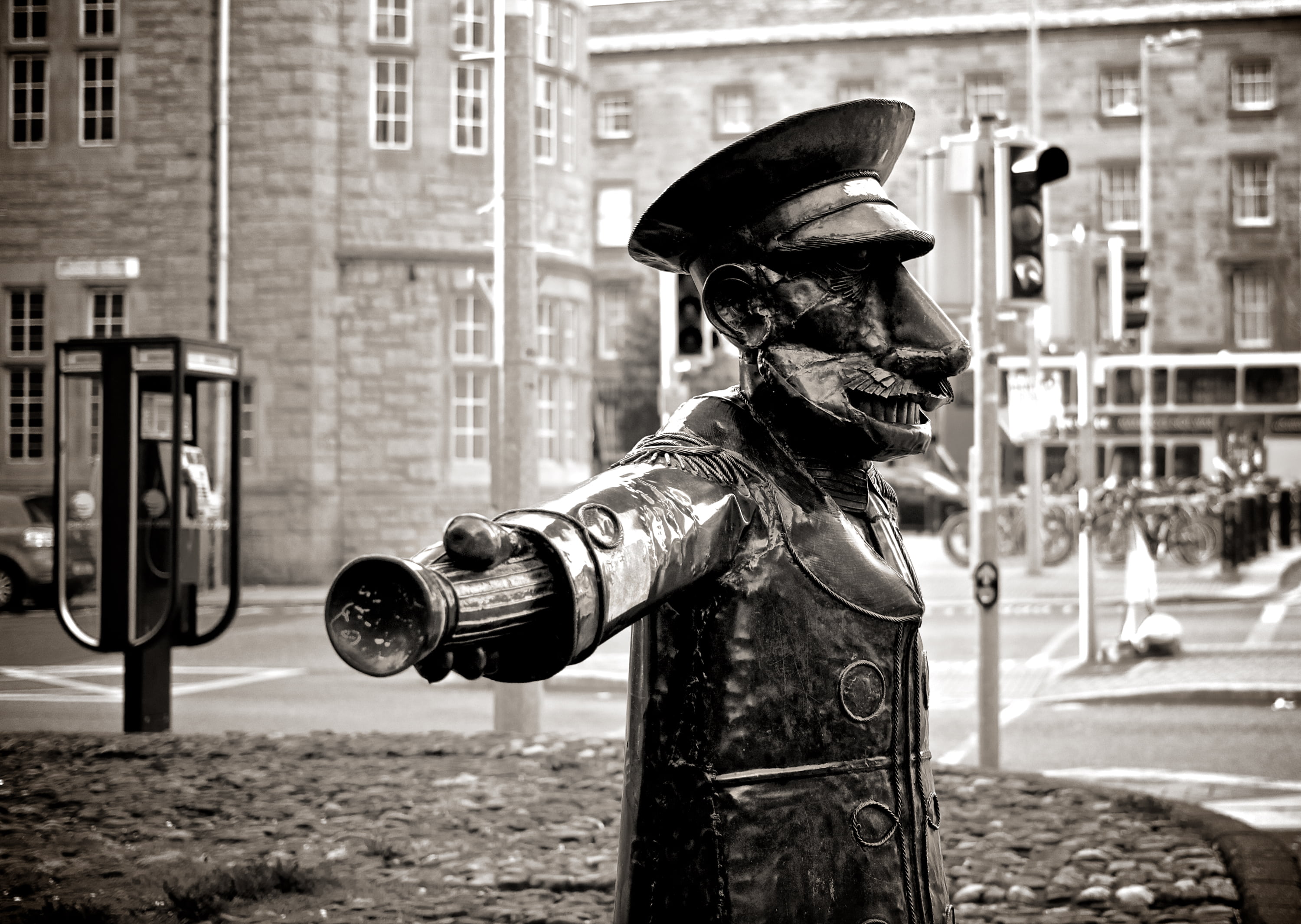 military uniform, men, photo, army soldier, one person, protection, payphone, only men, black and white, real people, creativity, focus on foreground, activity, HD Wallpaper