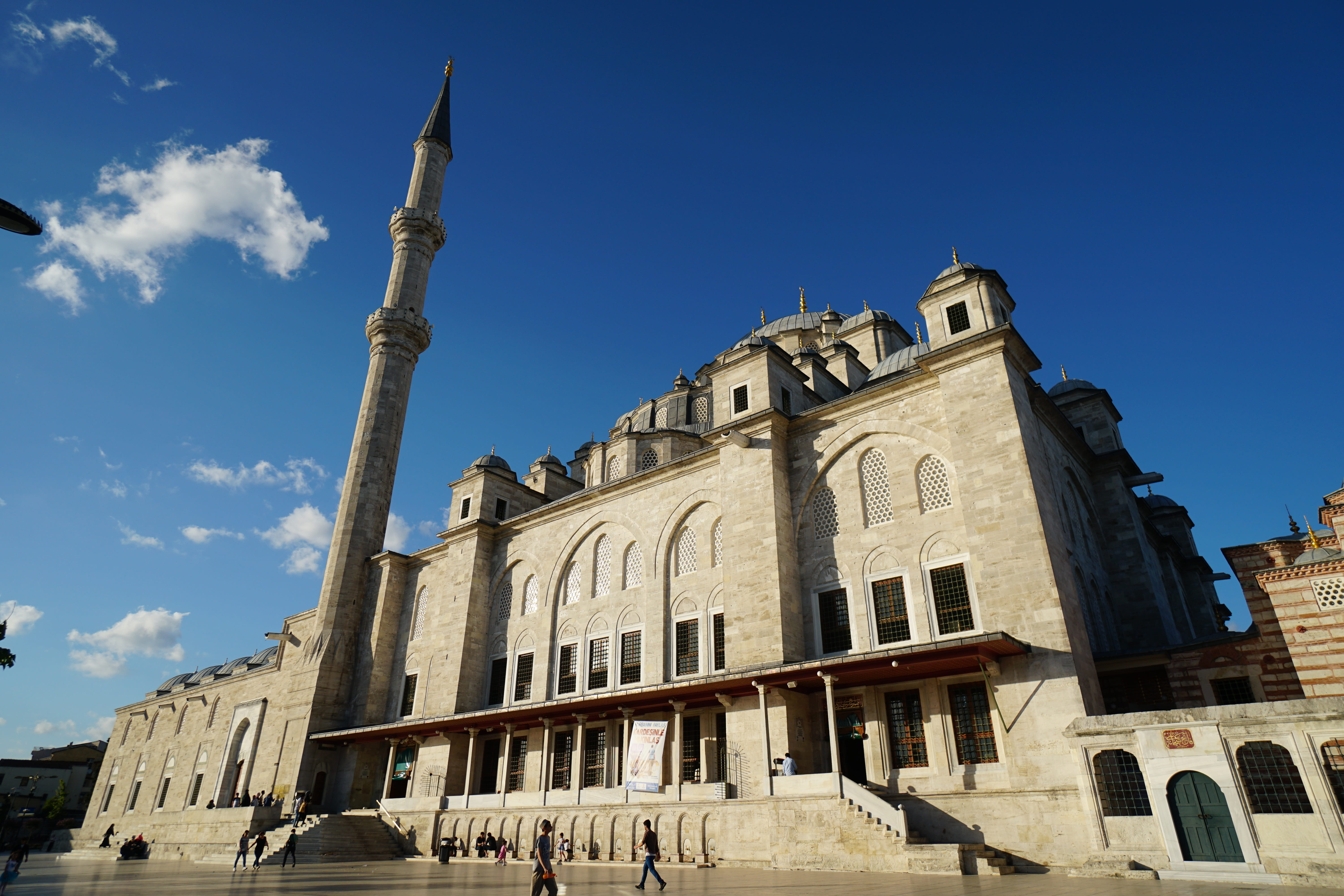istanbul, day, tourism, building, outdoors, architecture, place of worship, travel, travel destinations, blue, sunlight, city, nature, low angle view, sky, HD Wallpaper