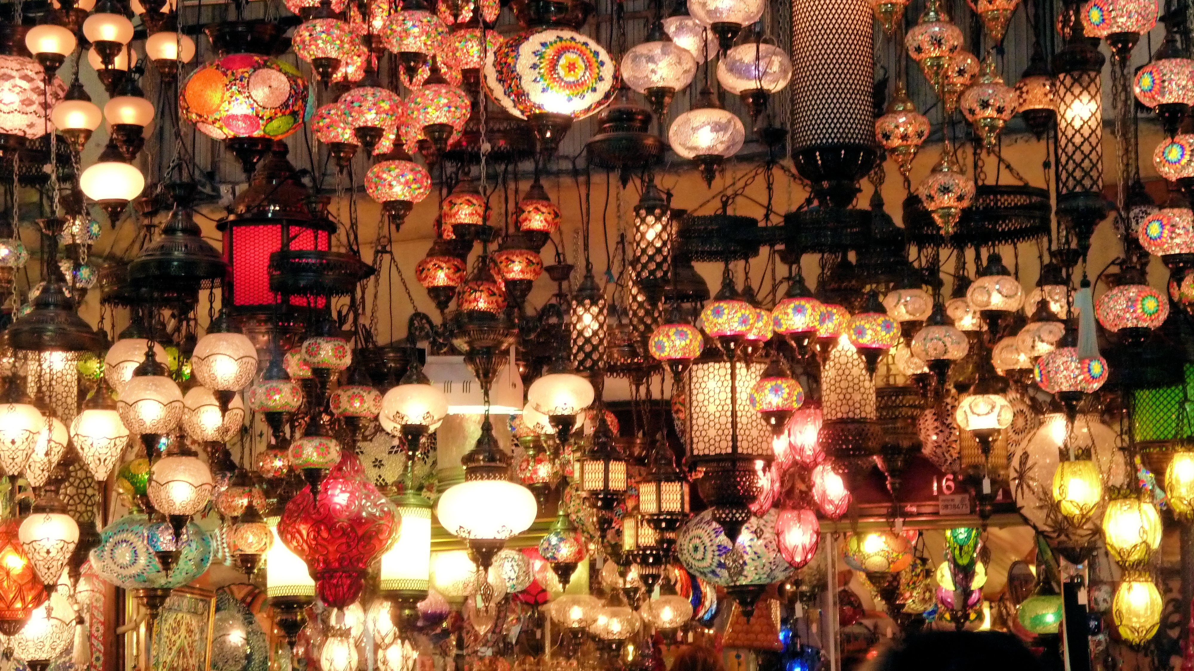 night, abundance, no people, retail display, lamps, light, large group of objects, shopping, consumerism, arrangement, variation, lanterns, market, store, HD Wallpaper